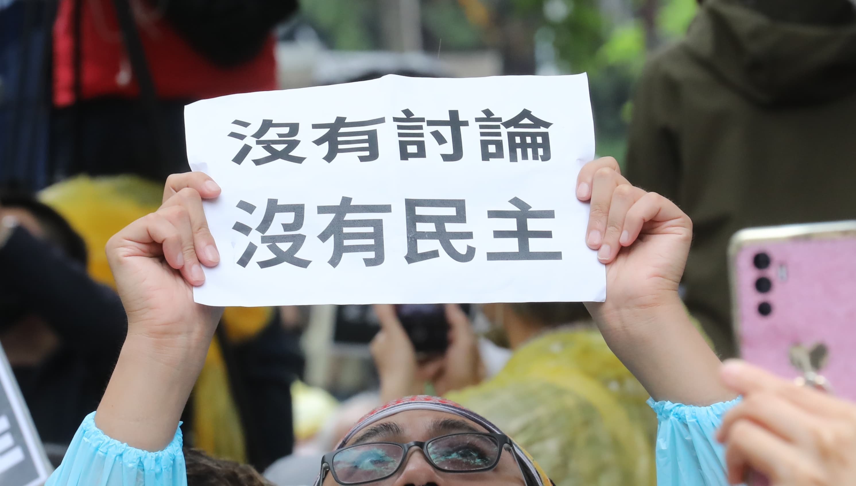 卓榮泰已強力要求警察同仁盡力守護民眾安全。