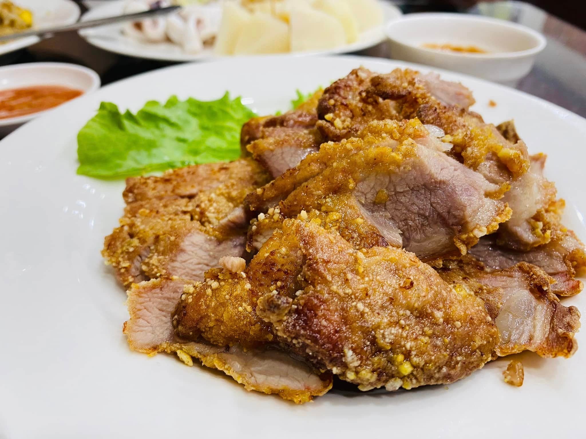 許多饕客感到相當不捨，抓緊時間要來回味這CP值高的回憶餐館。（翻攝自餐館臉書）