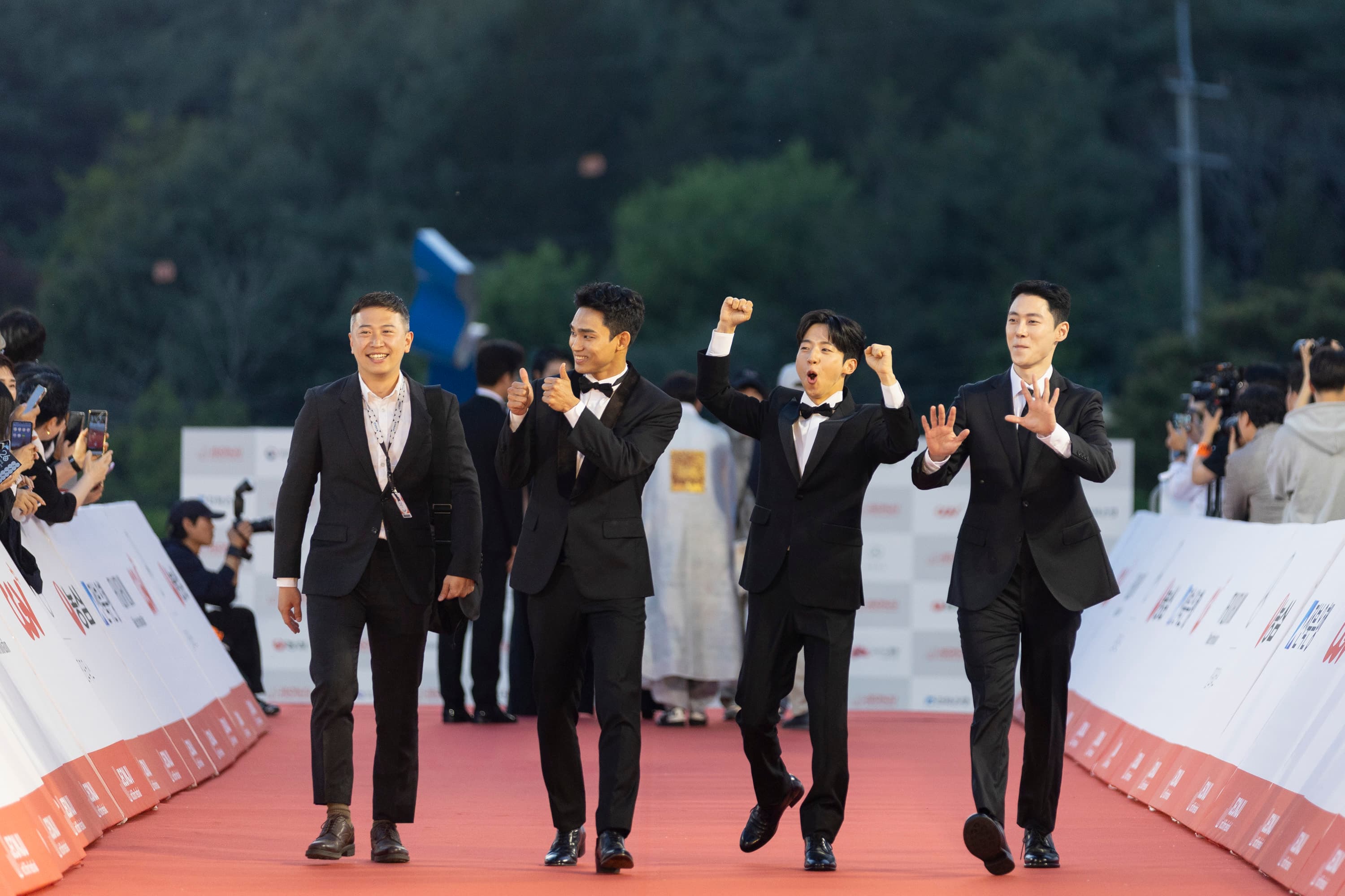 《3670》在韓國全州電影節獲4獎項肯定，導演與演員登紅毯受到熱烈歡迎。（好威映象提供）