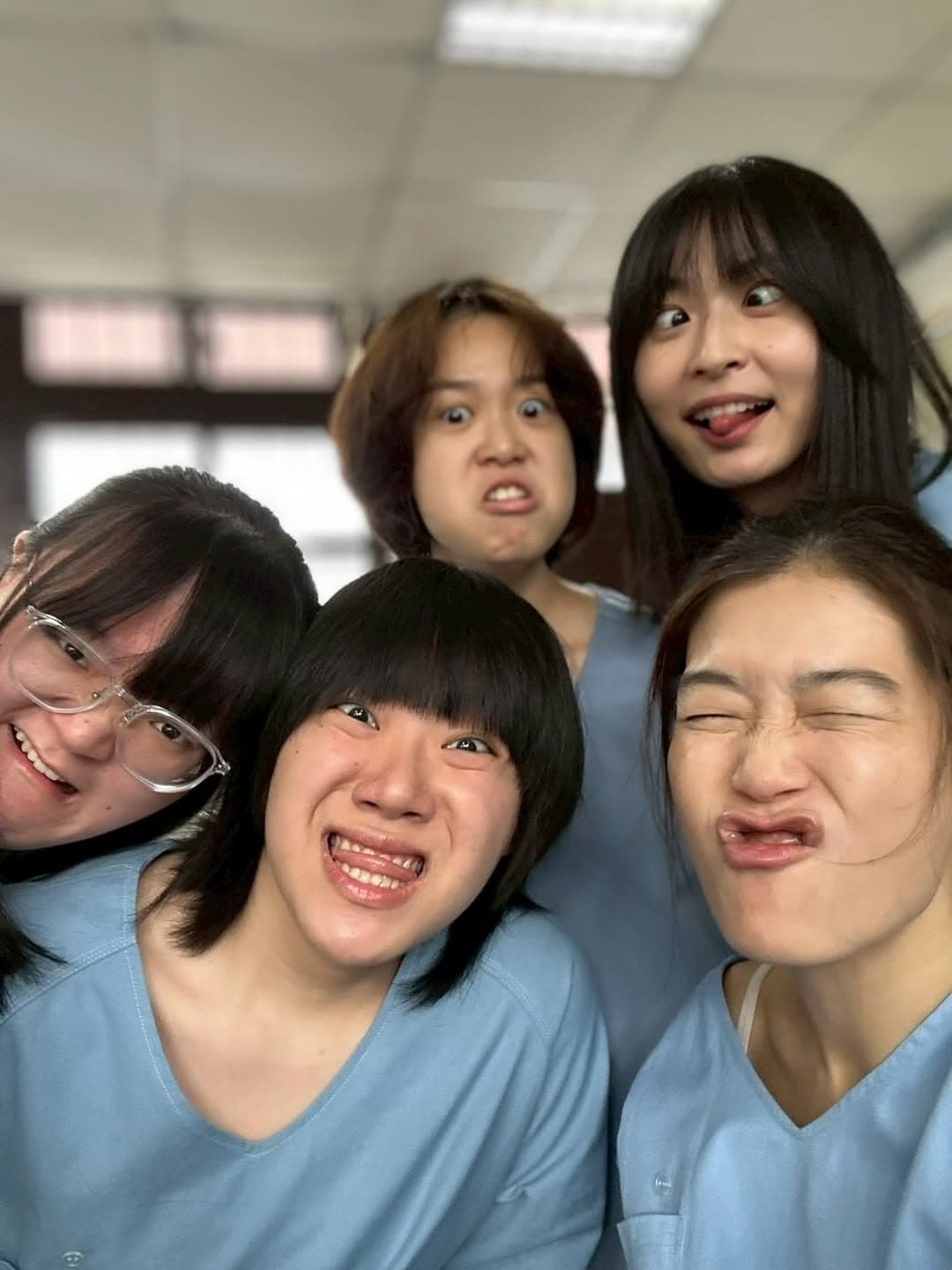 在《陽光女子合唱團》飾演「小晨」的新人晨亦甯，讓不少觀眾印象深刻。（翻攝自IG@317century）