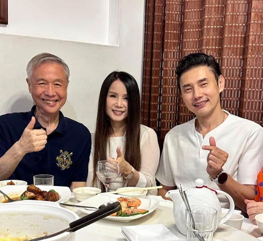 龐祥麟三年前和包偉銘夫妻聚餐合影，氣色還不錯。臉書
