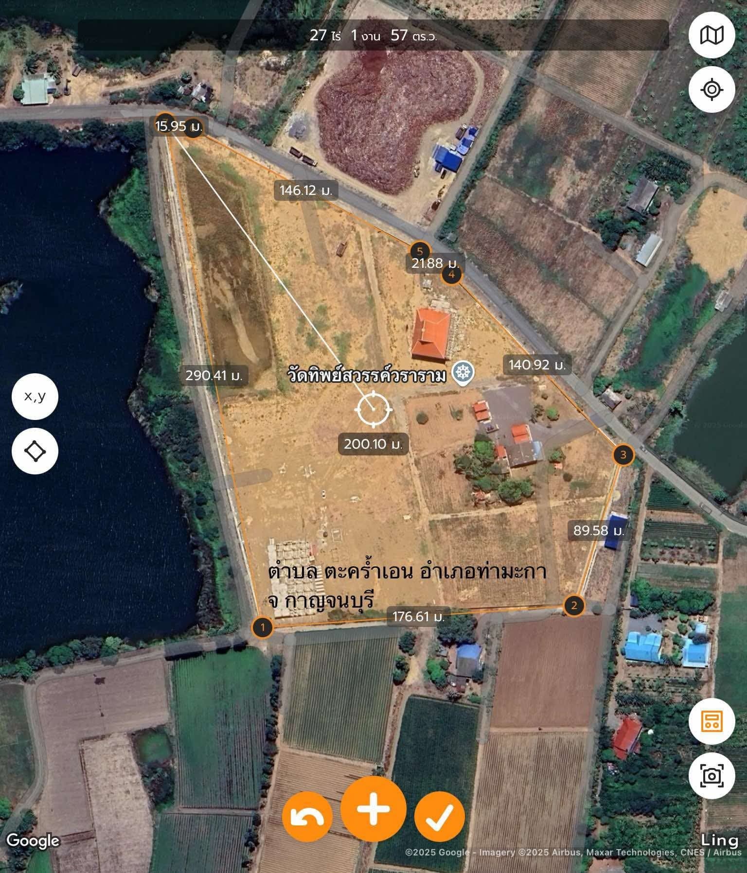 粉專指控，該寺擁有土地面積超過千萊（約160萬平方公尺），但部分土地並未登記於寺廟名下，而是註記在尼姑個人名下。（翻攝自CSI LA）