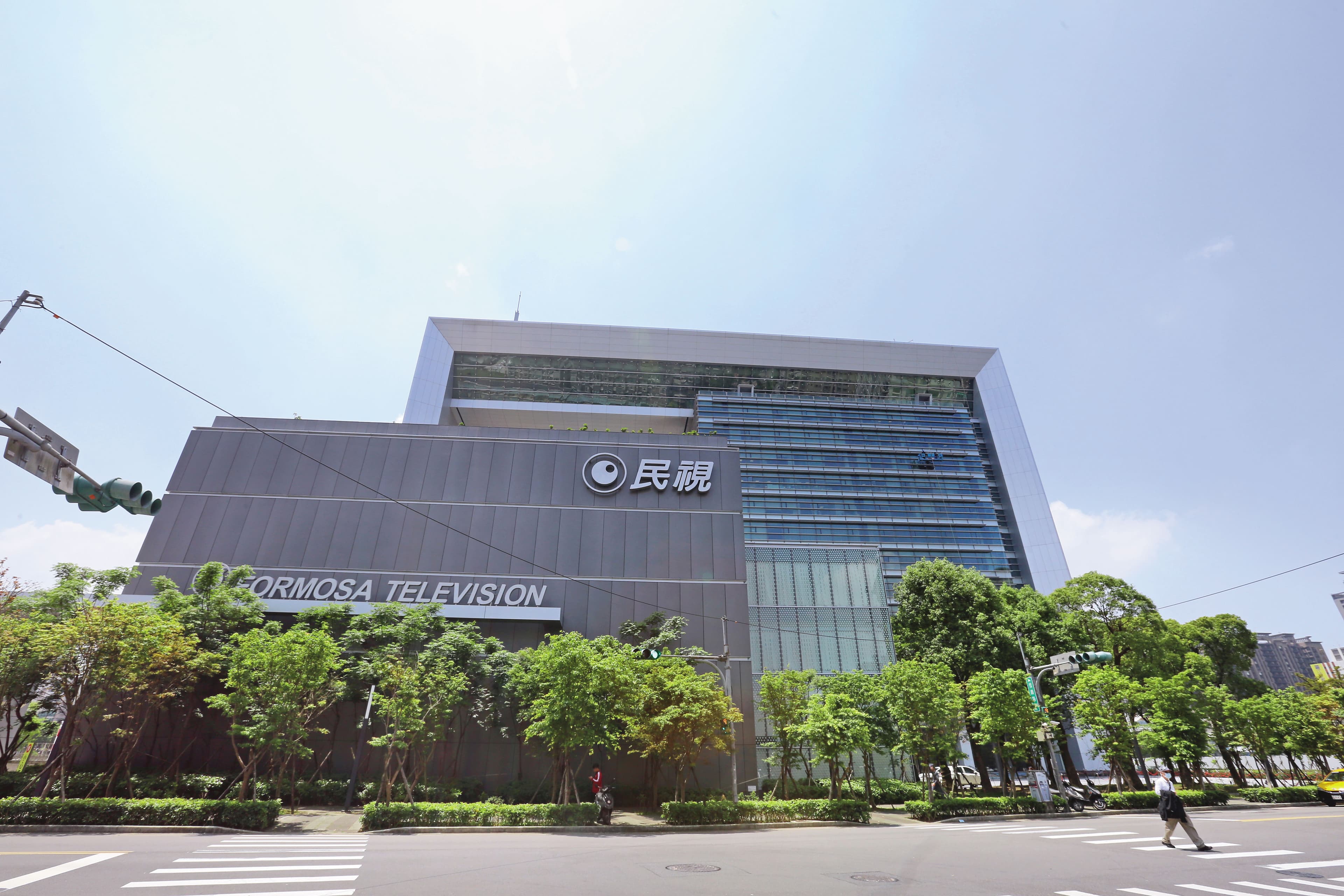 民視的大股東頴川建忠過世後，遺產歸屬可能牽動民視經營權。