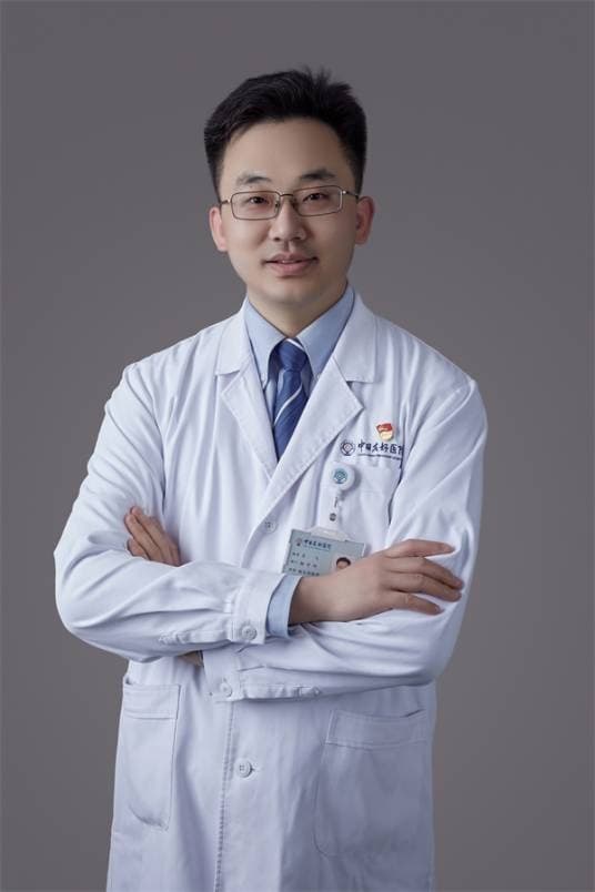 肖飛遭妻子檢舉，與已婚護理師等多名女子發生不正當男女關係。（網路照片）