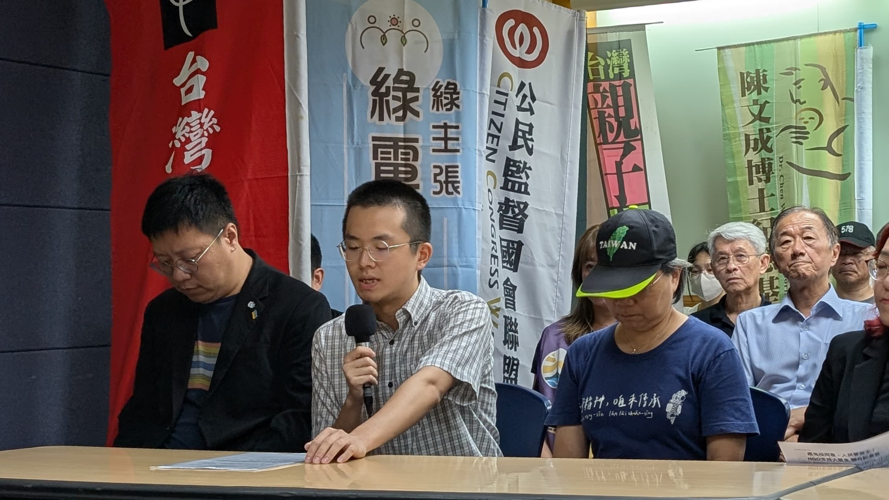 台灣共生青年協會理事王有庠表示，這場公民由下而上發起的大罷免運動，就是一次跨越政黨、立場與背景的行動。（綠色公民行動聯盟提供）