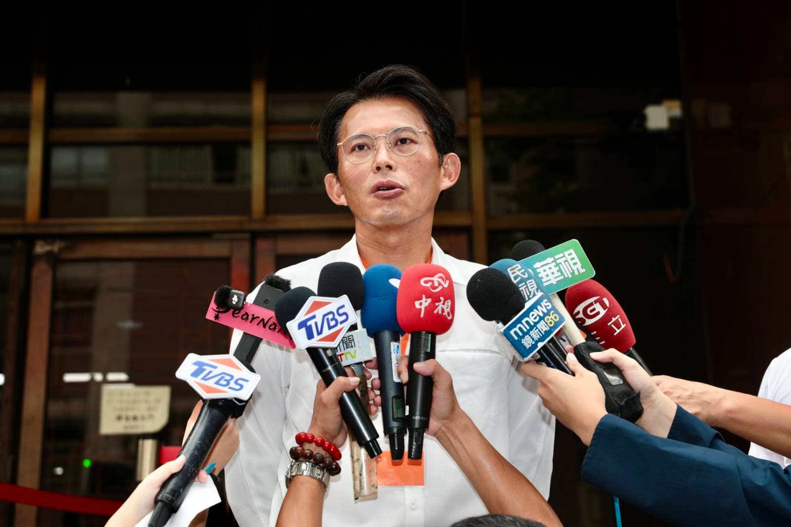 黃國昌因率眾「走讀」卻引爆警民衝突，北檢證實已分案偵辦，並將黃國昌列為被告。（鏡報林煒凱）