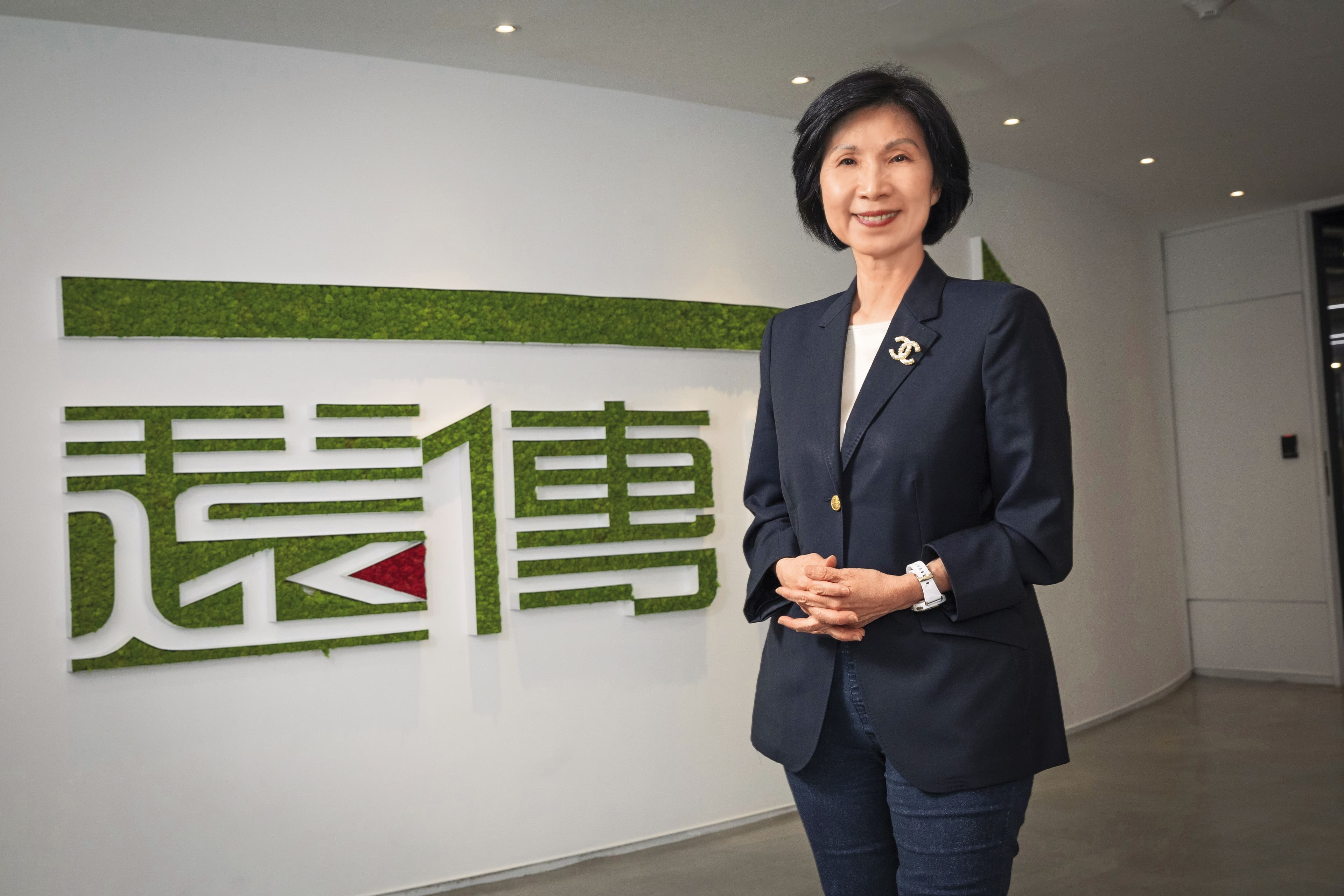 遠傳電信總經理井琪透露，從綜效的角度做策略投資，而非財務操作。