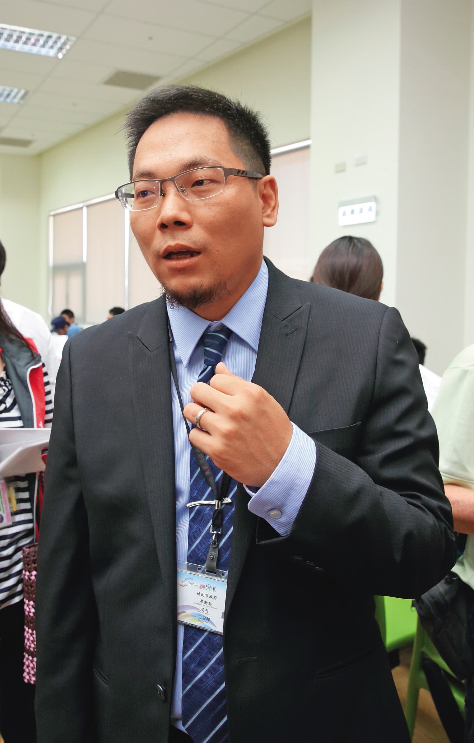 王安邦（圖）接獲陳情，二月找上謝宜容約談管理與採購爭議。