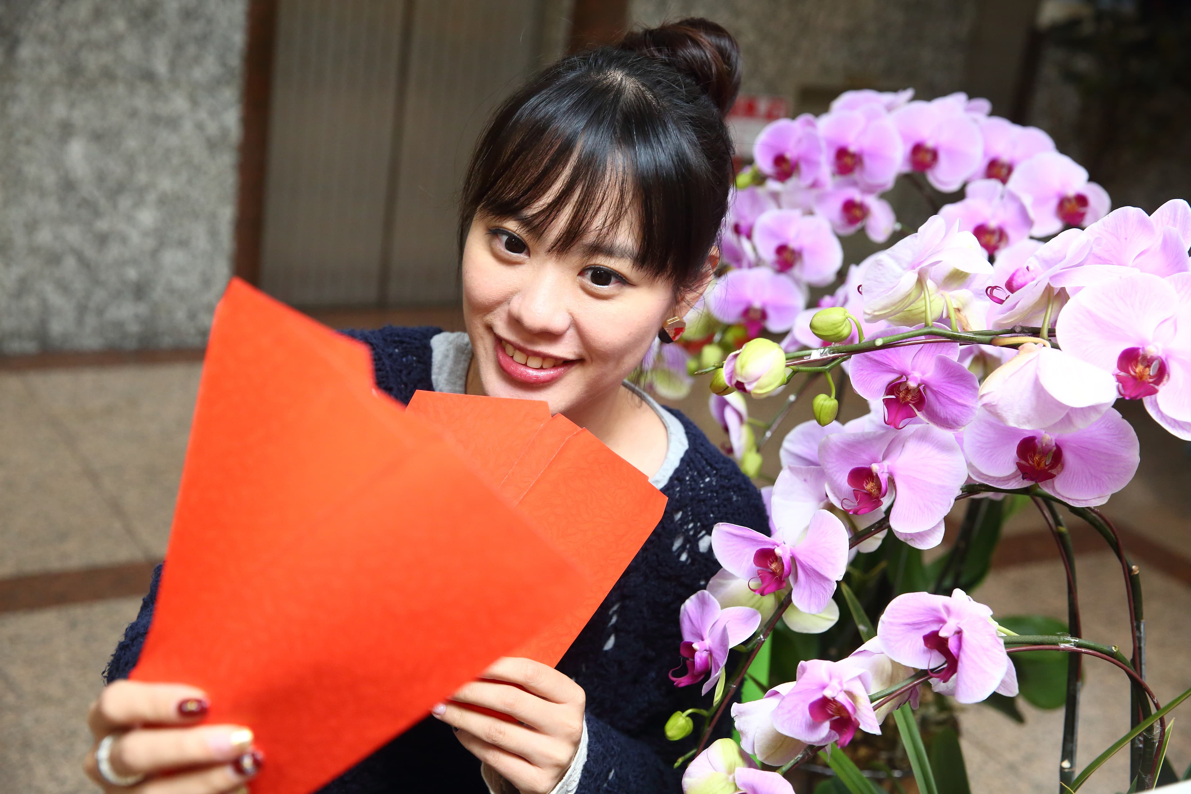 過年紅包的金額範圍因對象不同而有所區別。（本刊資料照）