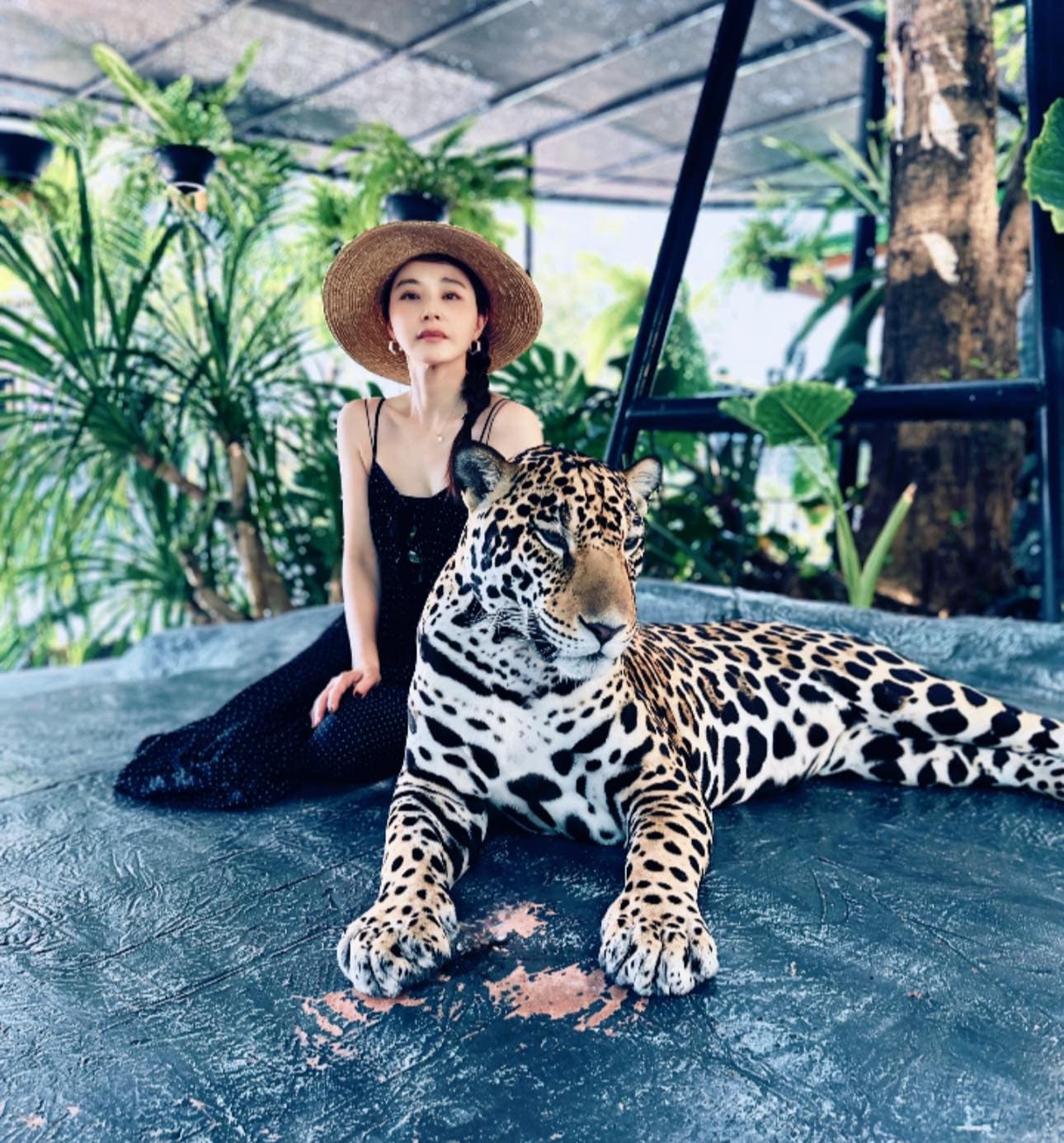 陳怡蓉常帶女兒旅行。（翻攝臉書）