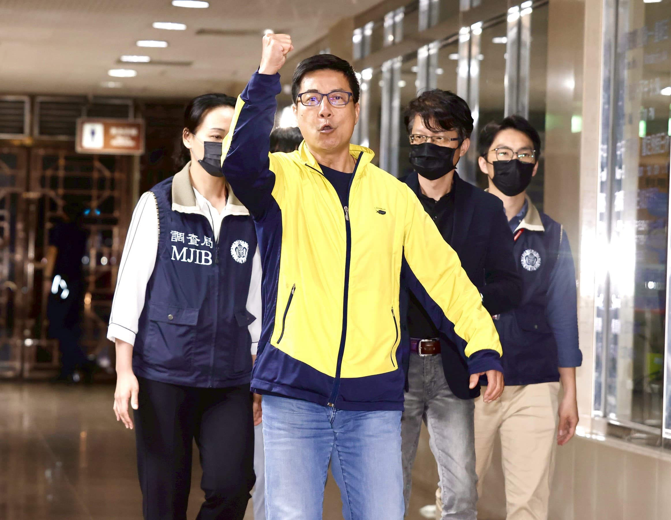 姚富文現身時高喊台北罷雙吳。