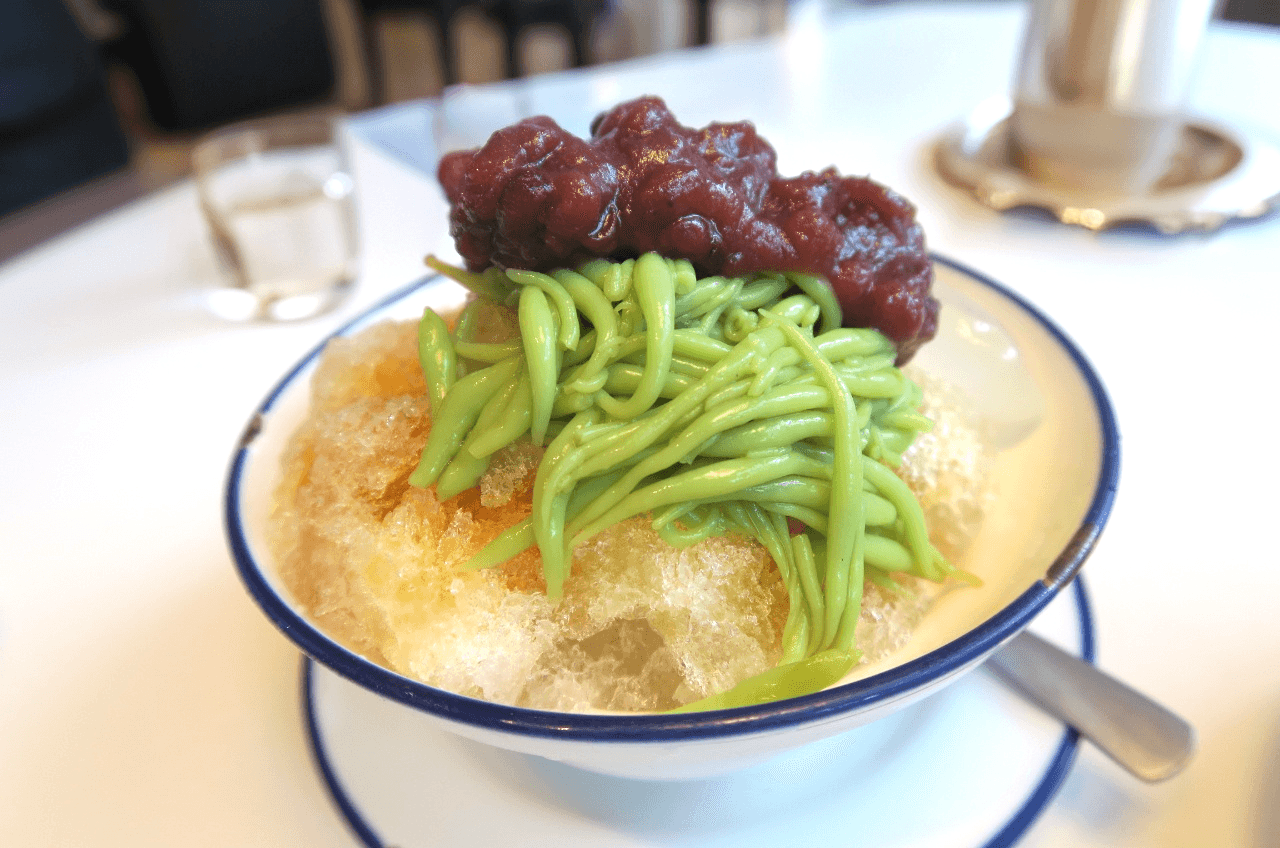Chatterbox 的招牌「珍多冰Chendol」是東南亞餐飲體驗中的亮點,以濃郁爽口且不太甜的風味為特色,詮釋經典的新加坡風味。(9新元/份,約NT$223)