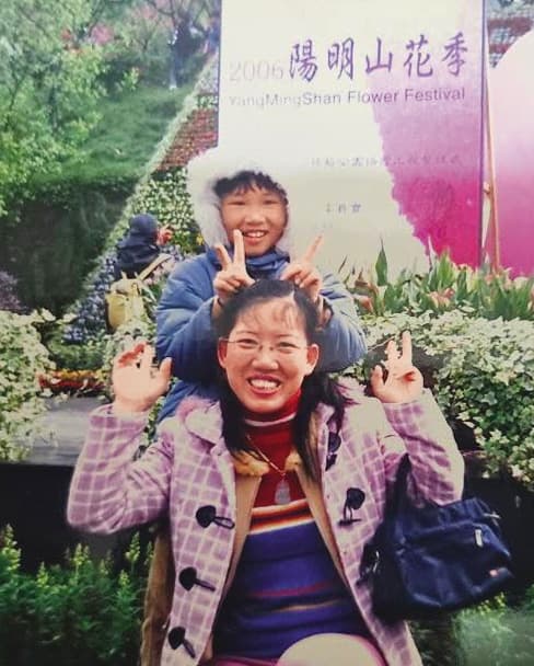 李維庭童年與母親出遊的美好回憶，成為他創作的動力。（李維庭提供）