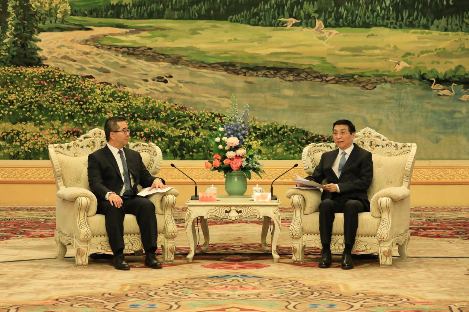蕭旭岑會見中國全國政協主席王滬寧。（國民黨提供）