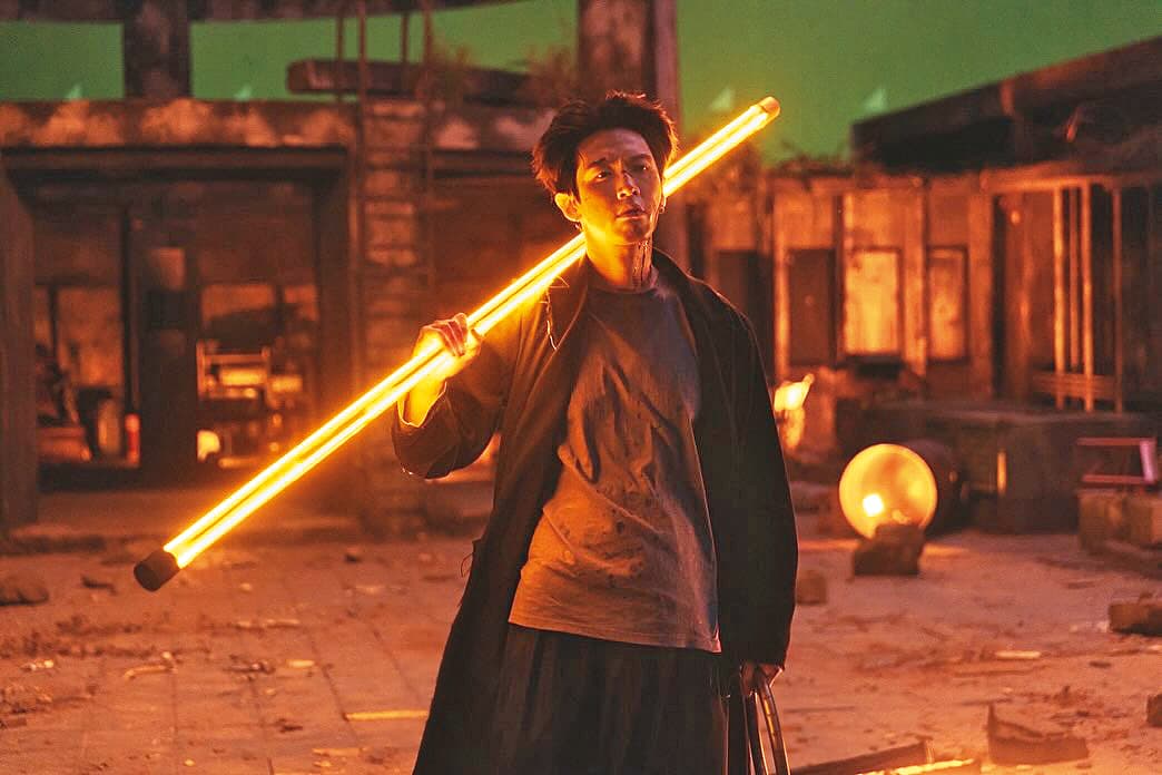 柯震東事業愛情兩得意，主演Netflix 《乩身》，海內外都攻占平台排行榜，創造話題熱度。（翻攝自柯震東IG）