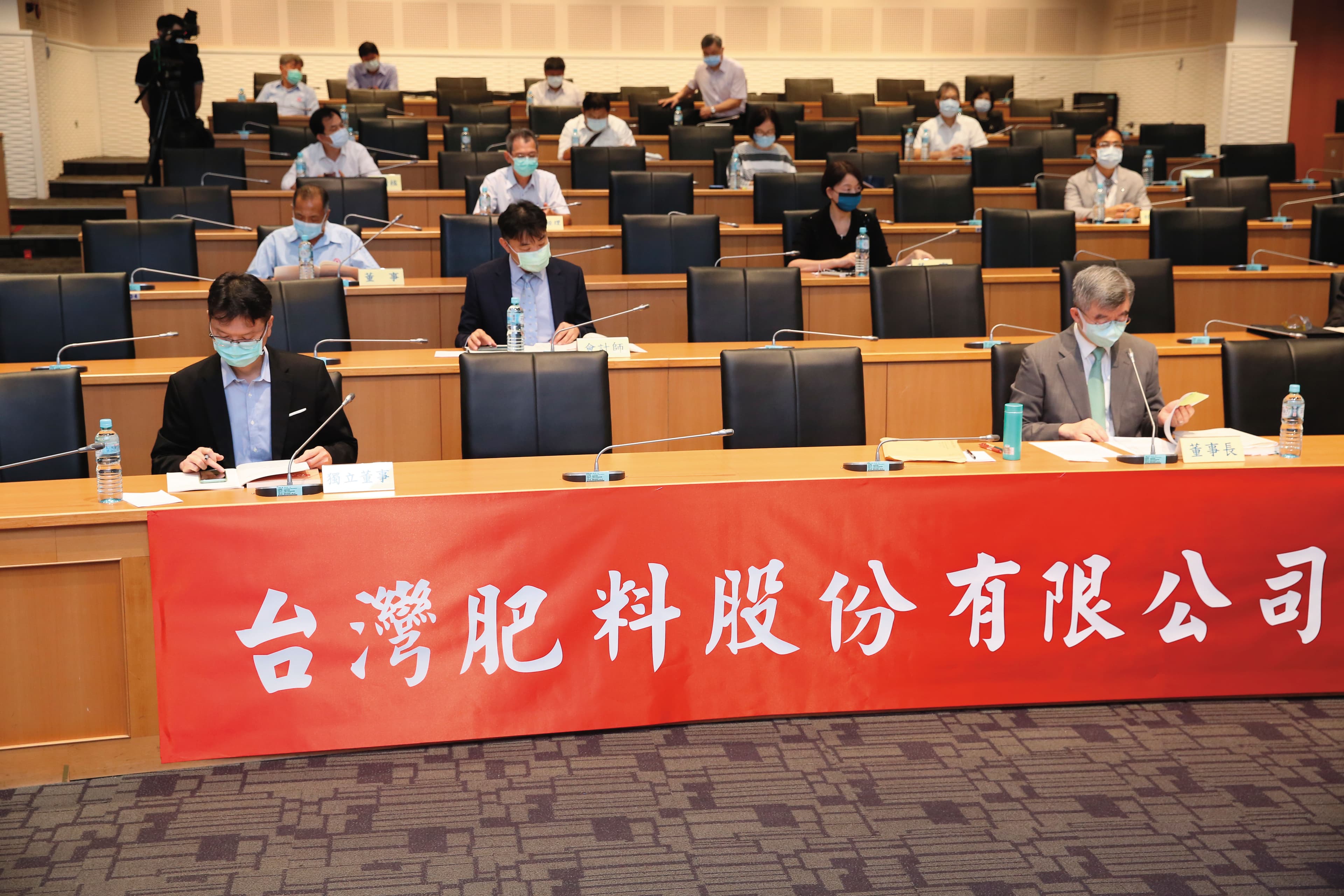 台肥位在新竹的D7土地由達麗建設以26億餘元得標，過程疑點重重，檢調已暗中調查多時。