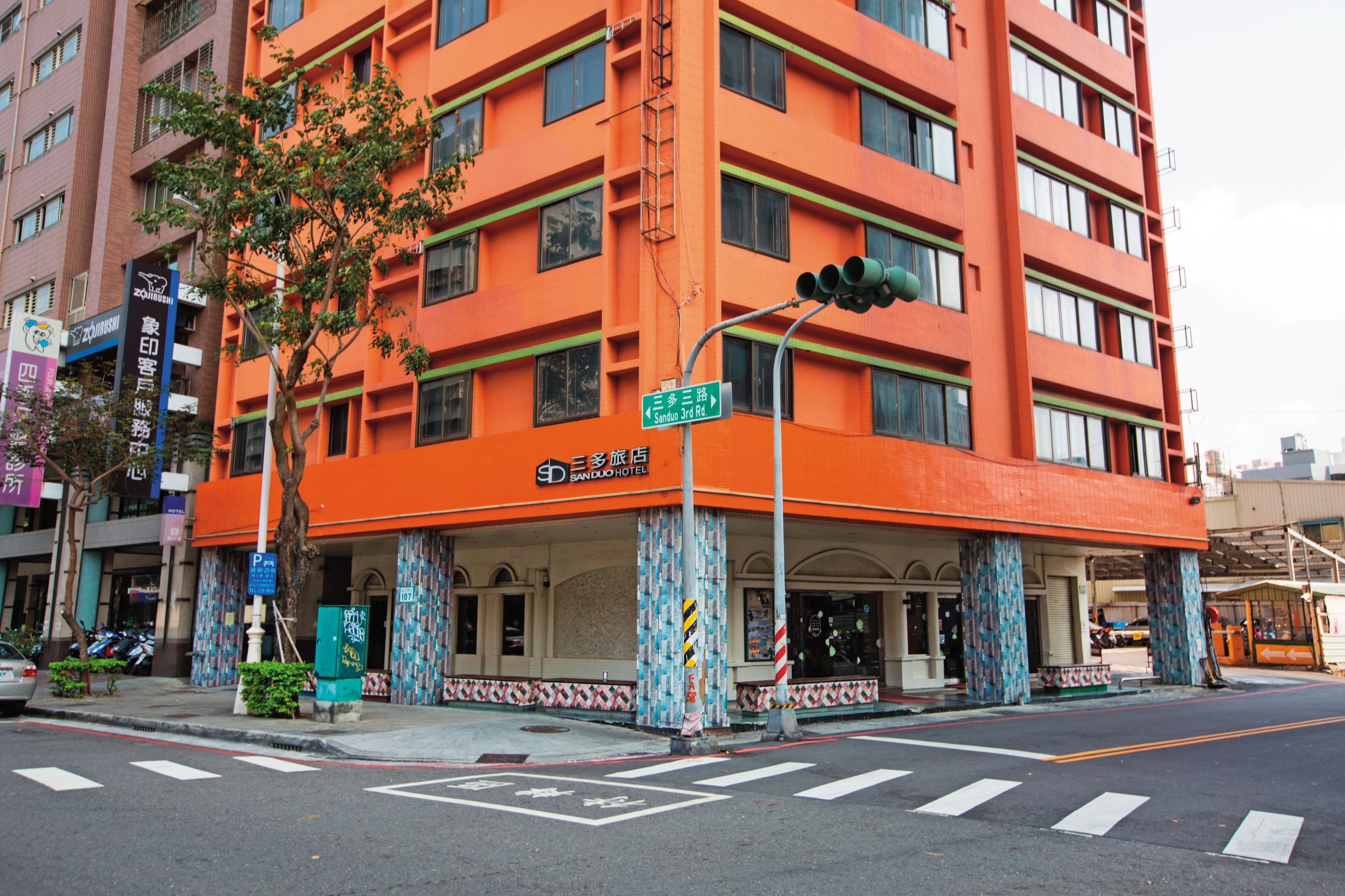 琳達透露，鍾鼎很小氣，若要他付房錢，他都約便宜的賓館（圖）開房。