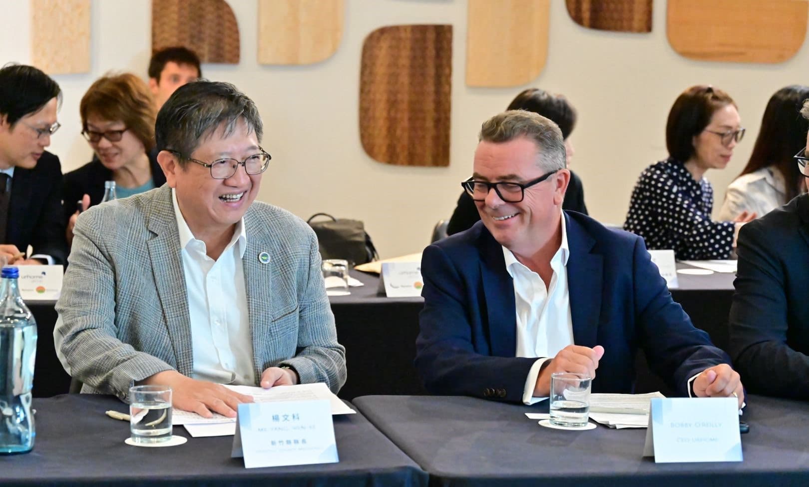 UrHome集團執行長Bobby O’Reilly與新竹縣長楊文科會談中，期盼雙邊有更多交流互動。（新竹縣政府提供）