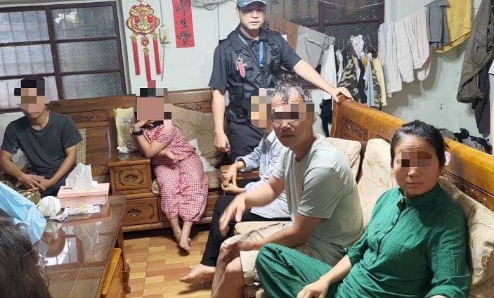 專案小組搗破邪教大本營救出遭剝削兒童。(警方提供)