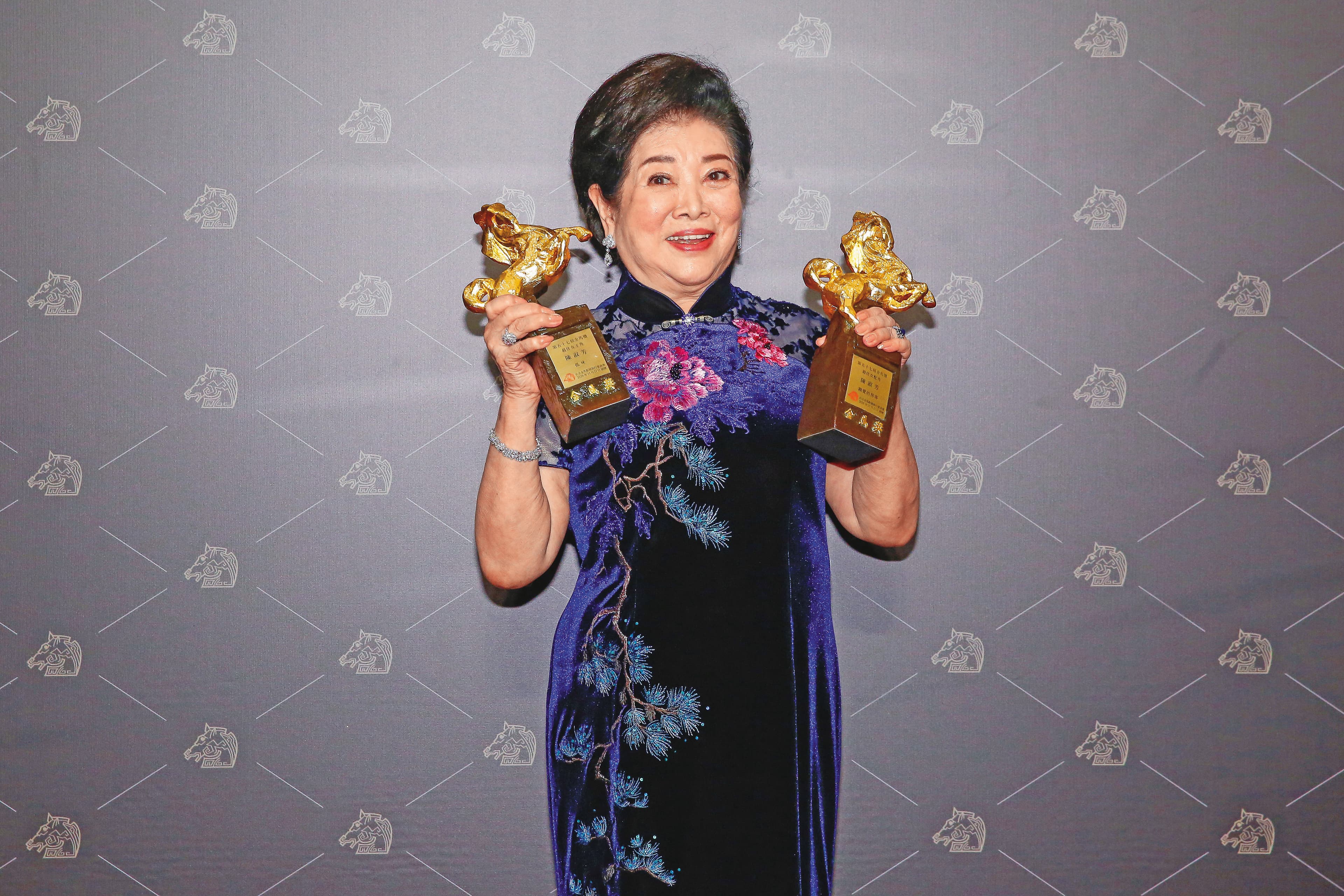 2020年陳淑芳同時以《孤味》與《親愛的房客》，獲得第57屆金馬獎最佳女主角與女配角獎，成為最高齡的演員獎得主，並創下首位同時奪下女主角與女配角的紀錄。