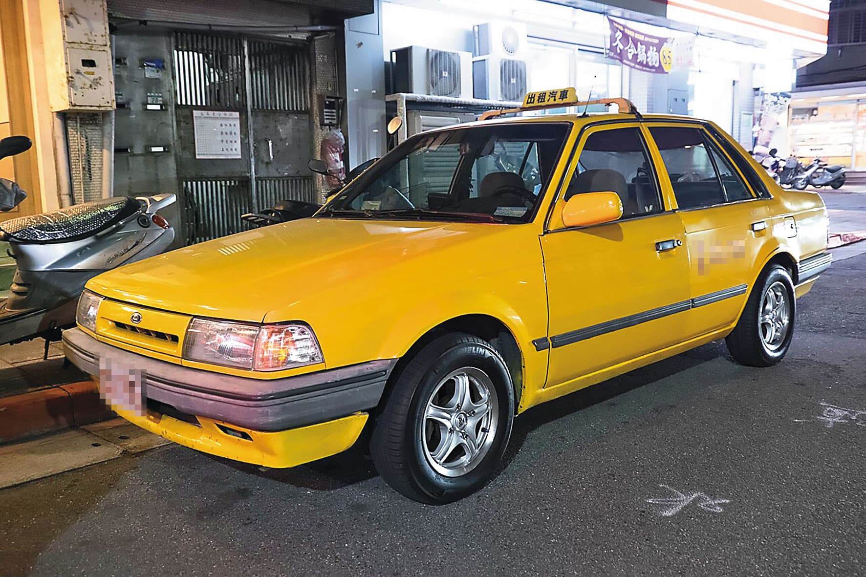 目擊者看到有人搭乘福特全壘打計程車（圖）逃離案發現場。（示意圖，翻攝維基百科）