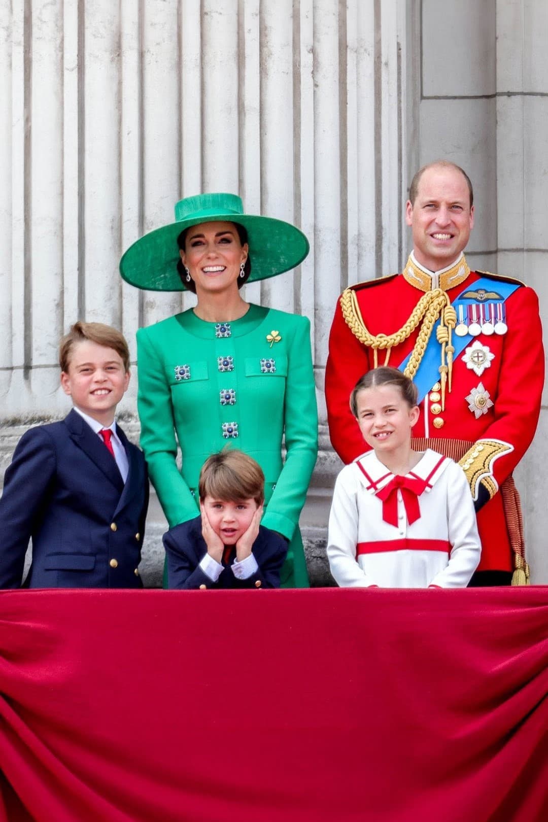 威廉王子和凱特王妃一家五口相當受歡迎。（翻攝princeandprincessofwales IG）