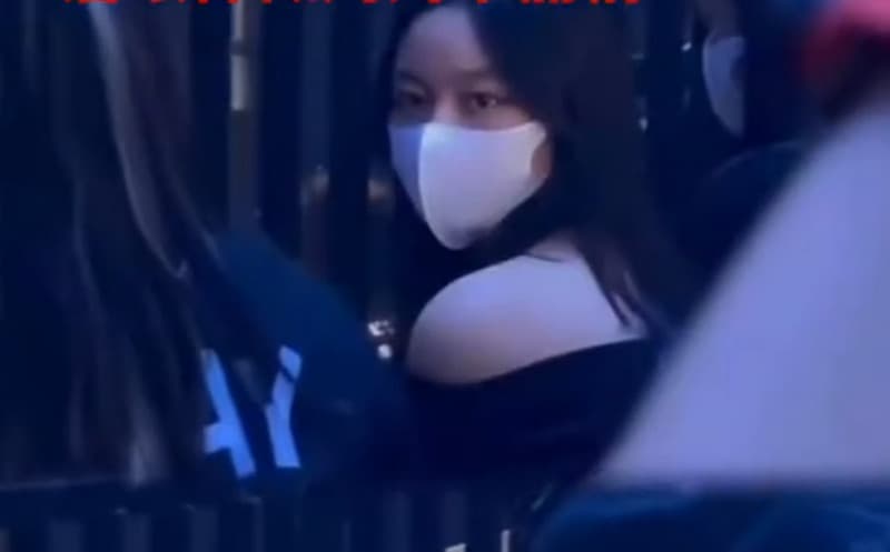 劉德華女兒劉向蕙去年現身父親香港紅磡演唱會。（翻攝微博）