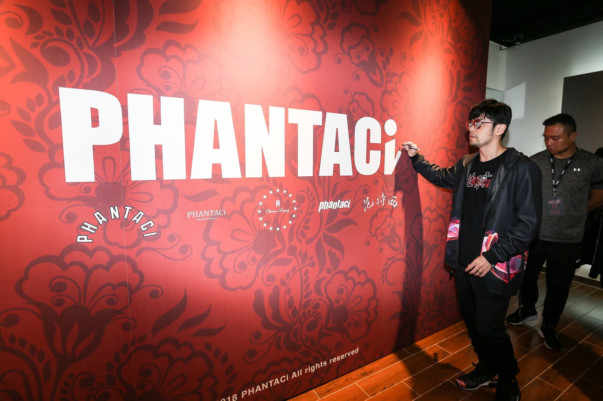 周杰倫創立潮牌PHANTACi在亞洲各大城市展店。（翻攝自PHANTACi臉書）