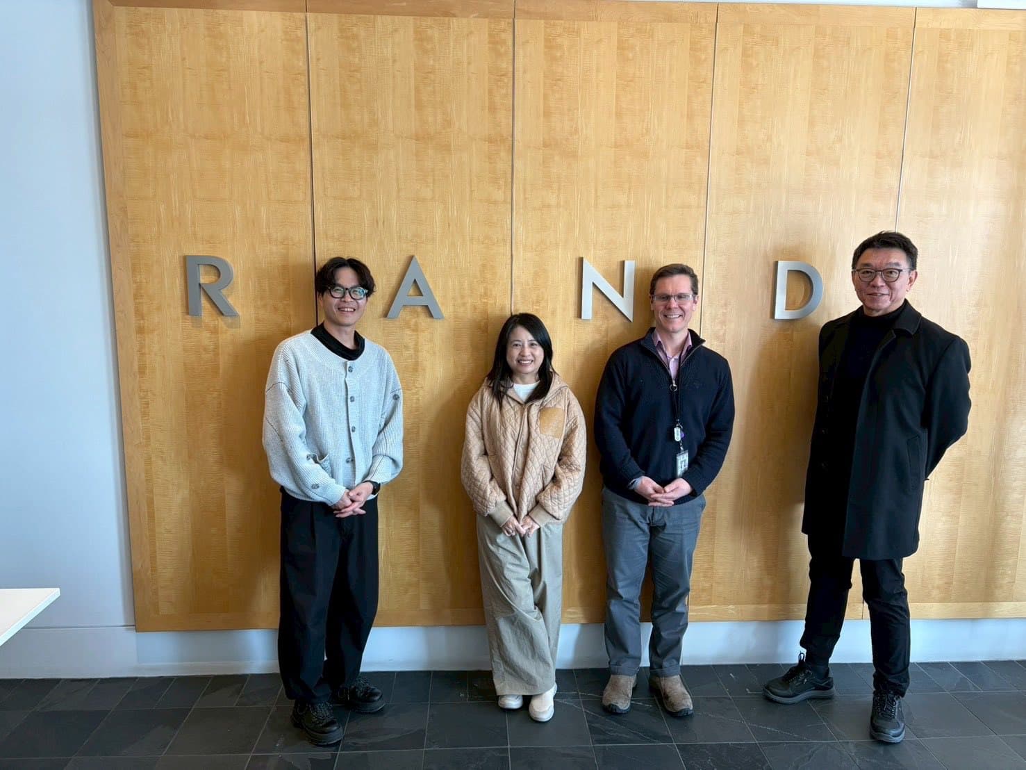 話題台劇《零日攻擊》啟動2026美國巡迴放映，10日於美國國會進行專場放映。（翻攝自臉書@鄭心湄）