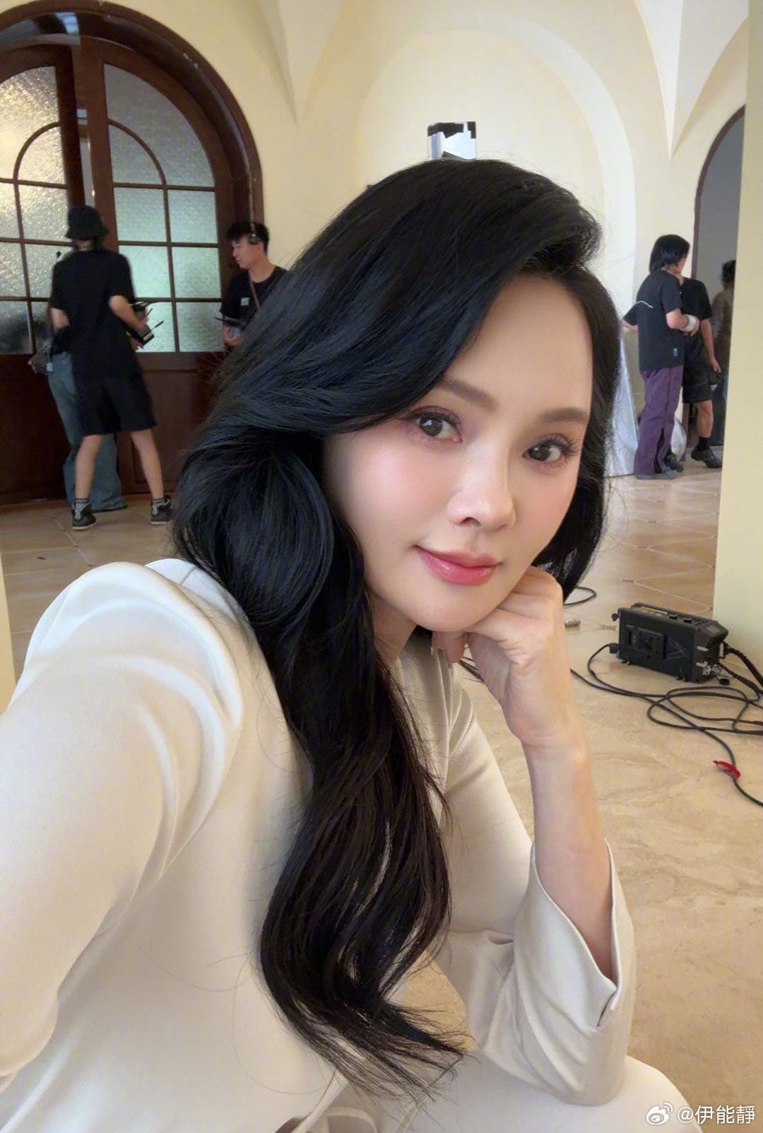 伊能靜原生家庭較為複雜，庾澄慶母親因而頗有微詞，婆媳間觀念也諸多不合。（翻攝伊能靜微博）