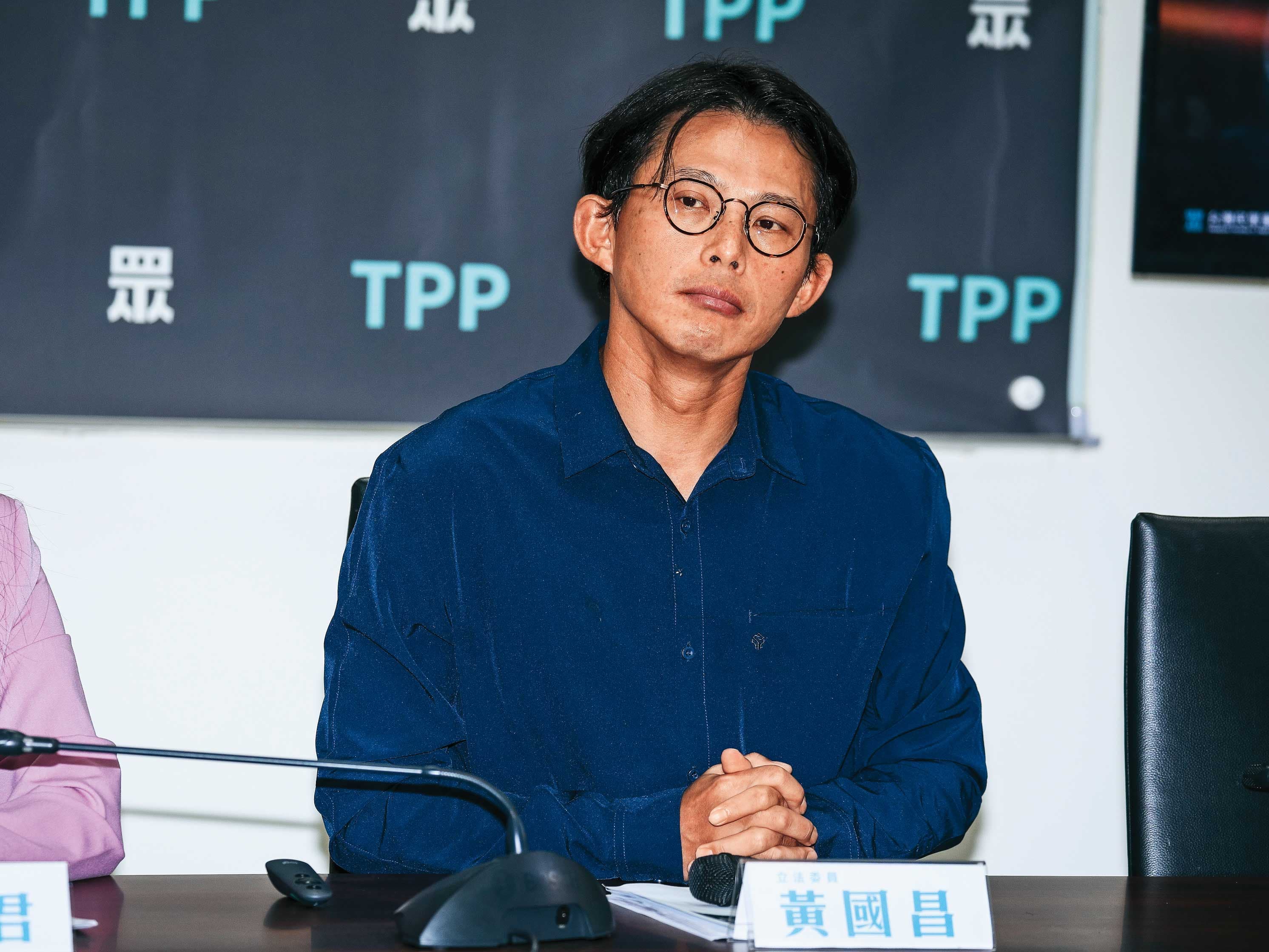 黃國昌的人頭與金流逐一浮現，加上關鍵金主緊咬，涉貪風暴逐漸擴大。（鏡報鄒保祥）