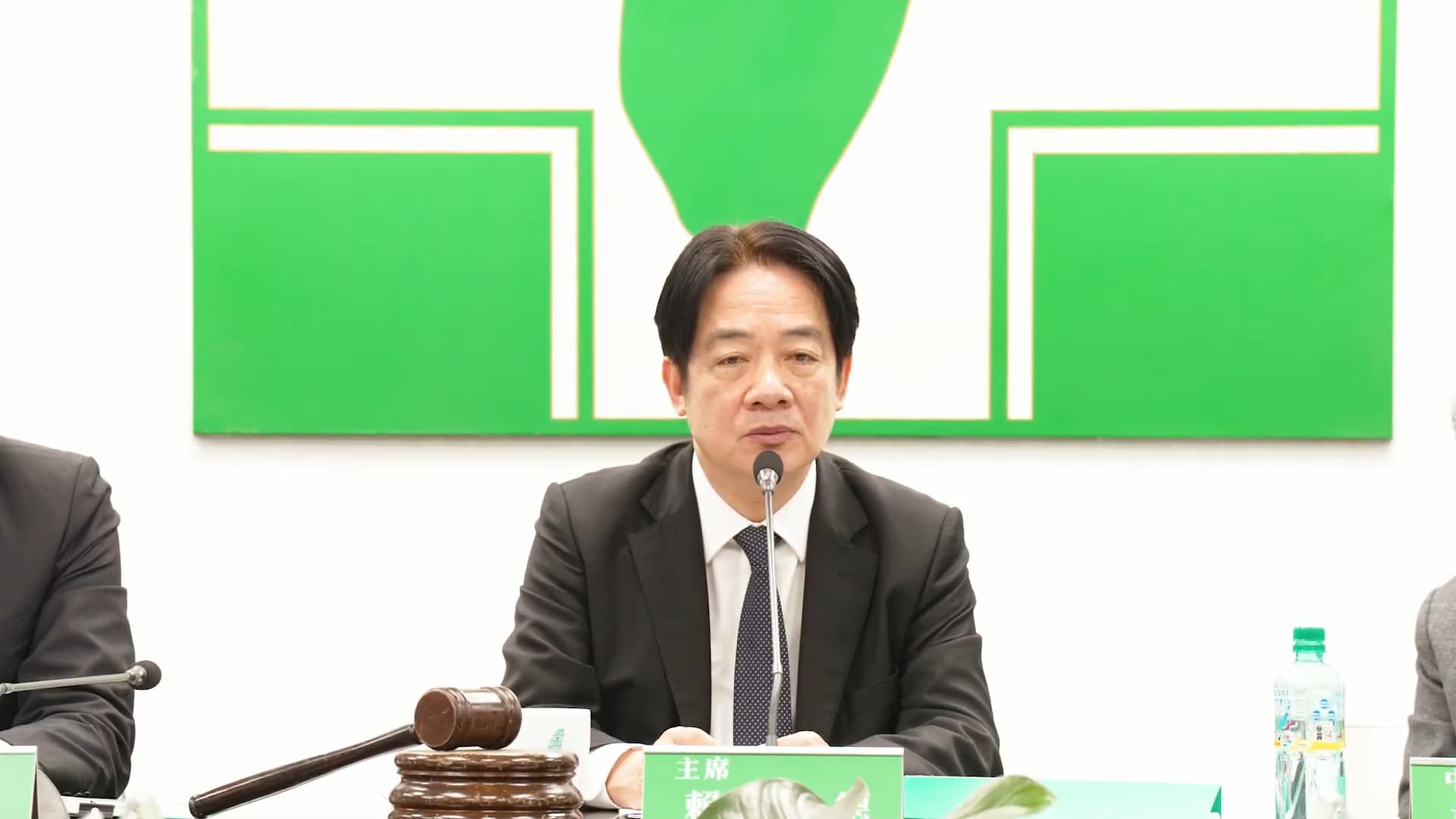 賴清德喊話在野理性監督。（民進黨提供）