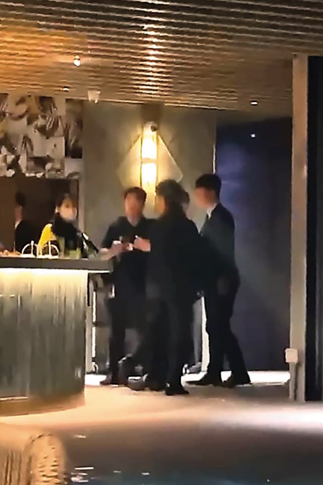    警方獲報上門勸導，但待了幾分鐘就離開。（讀者提供）