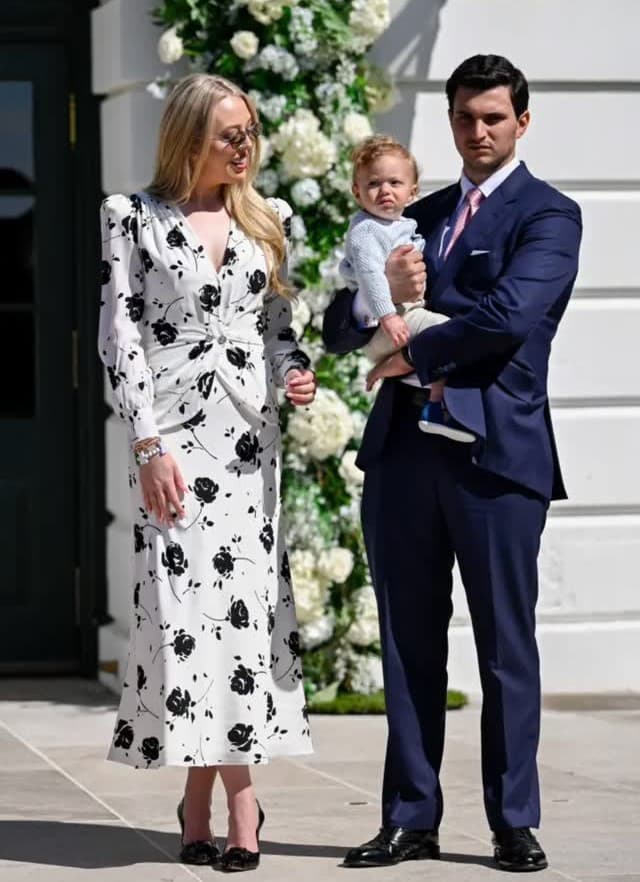 蒂芬妮和丈夫帶著兒子亞歷山大，出席白宮復活節活動。（翻攝tiffanytrump IG）