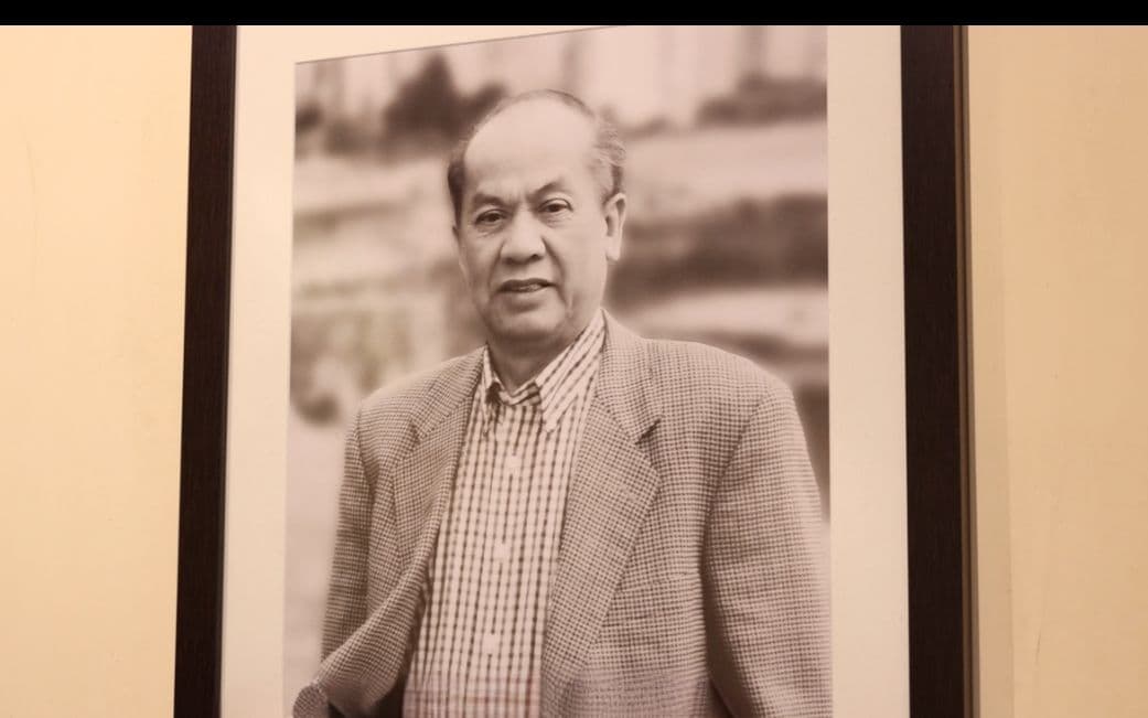 由李培章一手打理的源記老店，當年有「富豪甜品店」之稱，許多大老闆都是常客，最貴的「桑寄蓮子雙蛋茶」一定用雙龍碗加梯托奉上。