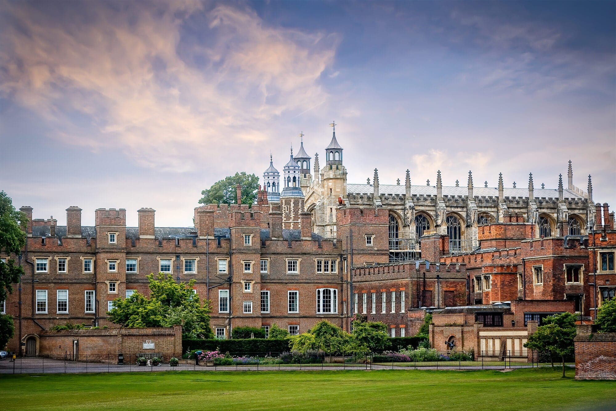 伊頓公學創立於1440年，是英國溫莎著名的男子寄宿學校。（翻攝etoncollege）