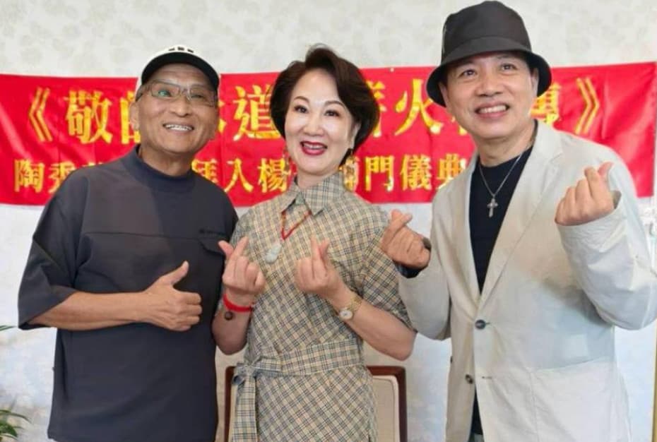 孔鏘近年身體狀況不好，飽受糖尿病與白內障折磨，亮相時臉色暗沉。（翻攝陳凱倫臉書）