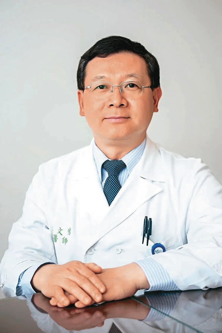 鄭文芳過去是台灣婦癌領域權威。（翻攝台大醫院官網）