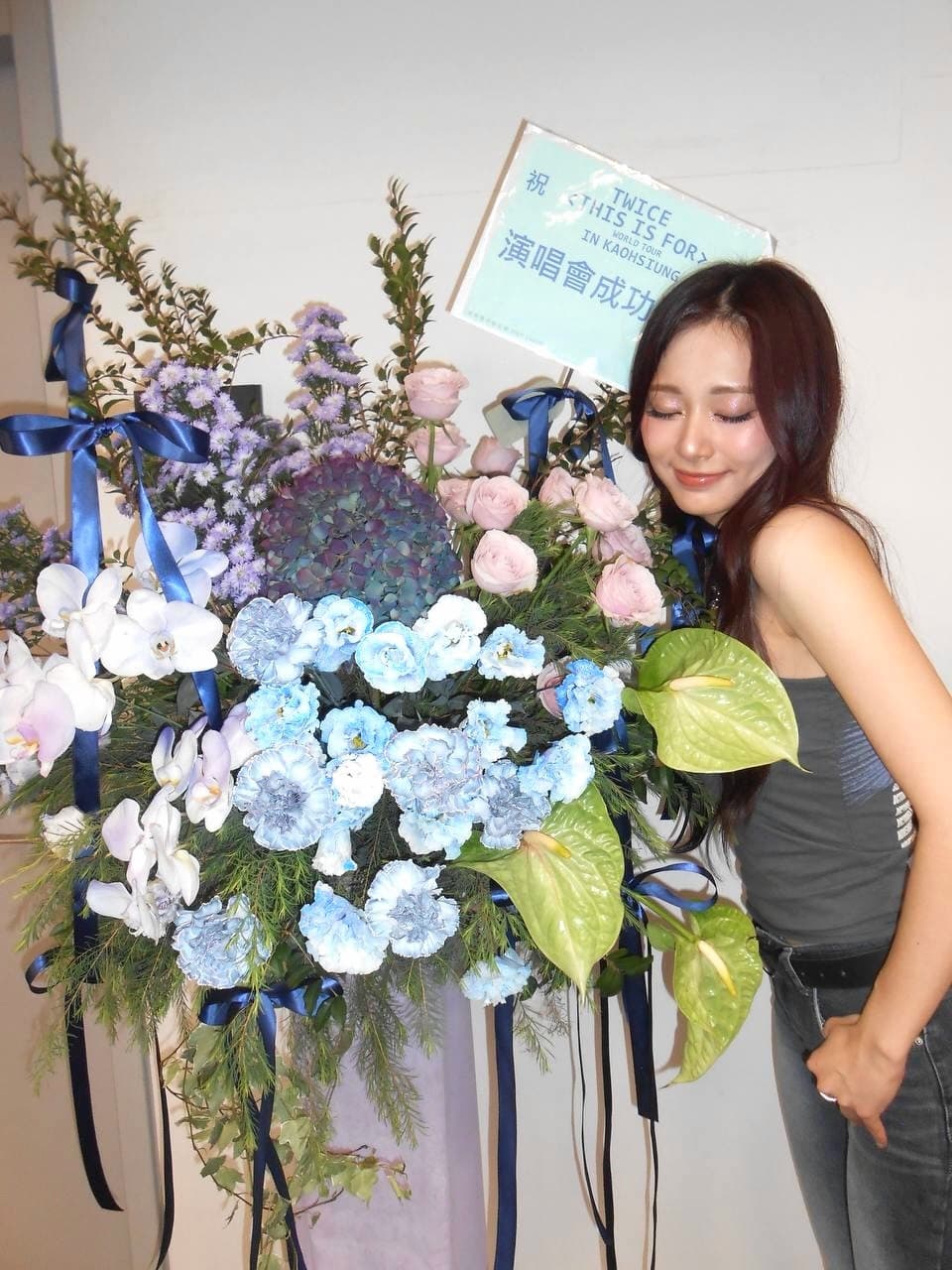 子瑜出道10年終於和TWICE一起回台開演唱會，開心到在社群晒照喊「回家真好」。（翻攝子瑜IG）