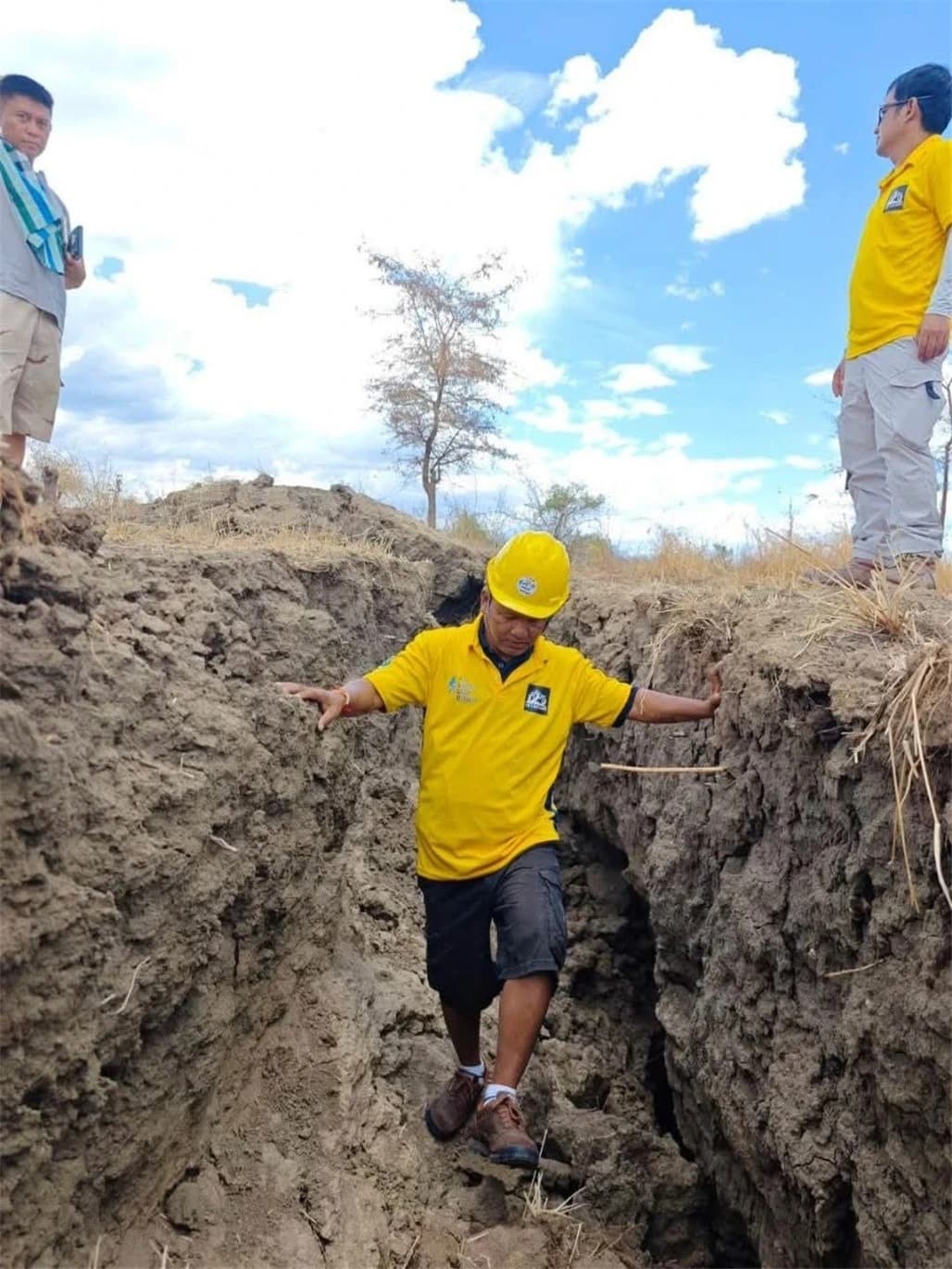 緬甸強震對當地地質產生重大影響，斷層沿線產生超過500公里地裂。（翻攝自TSBM）