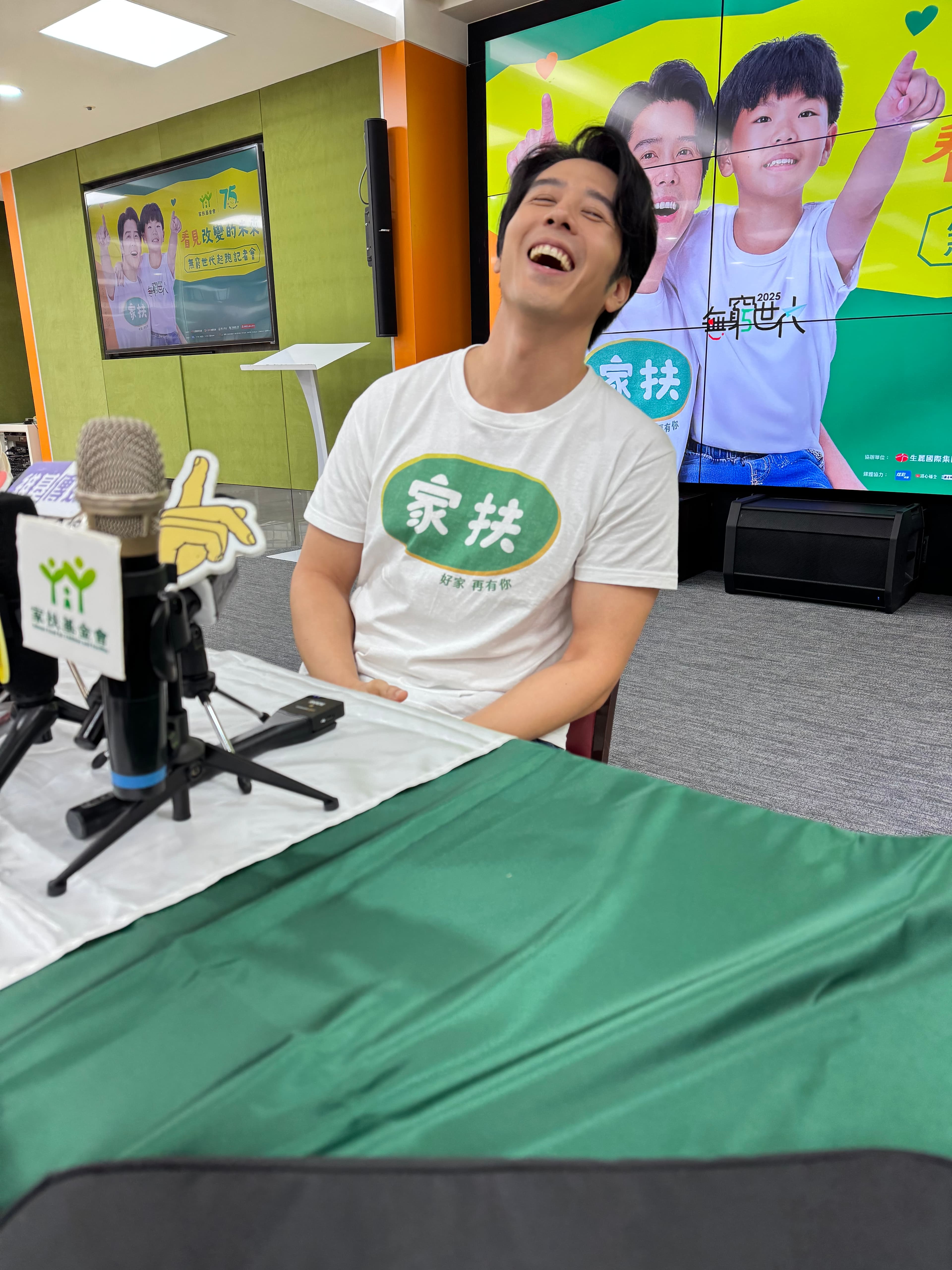 43歲的胡宇威被問到生小孩的事表示順其自然。
