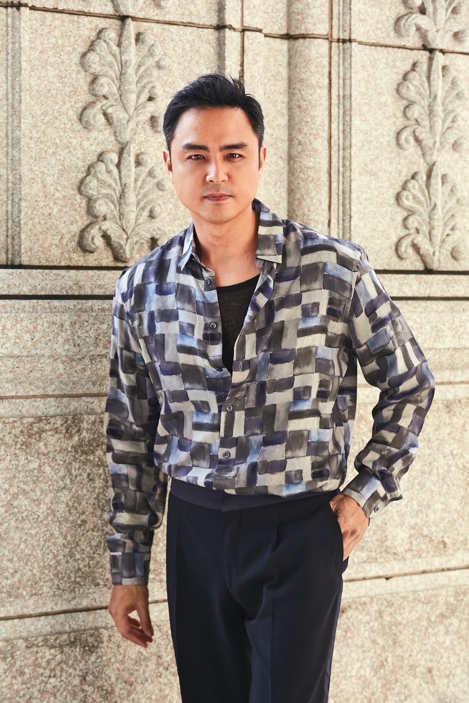 明道當年服役自願加入陸軍儀隊經歷嚴格操練。（本刊資料照）