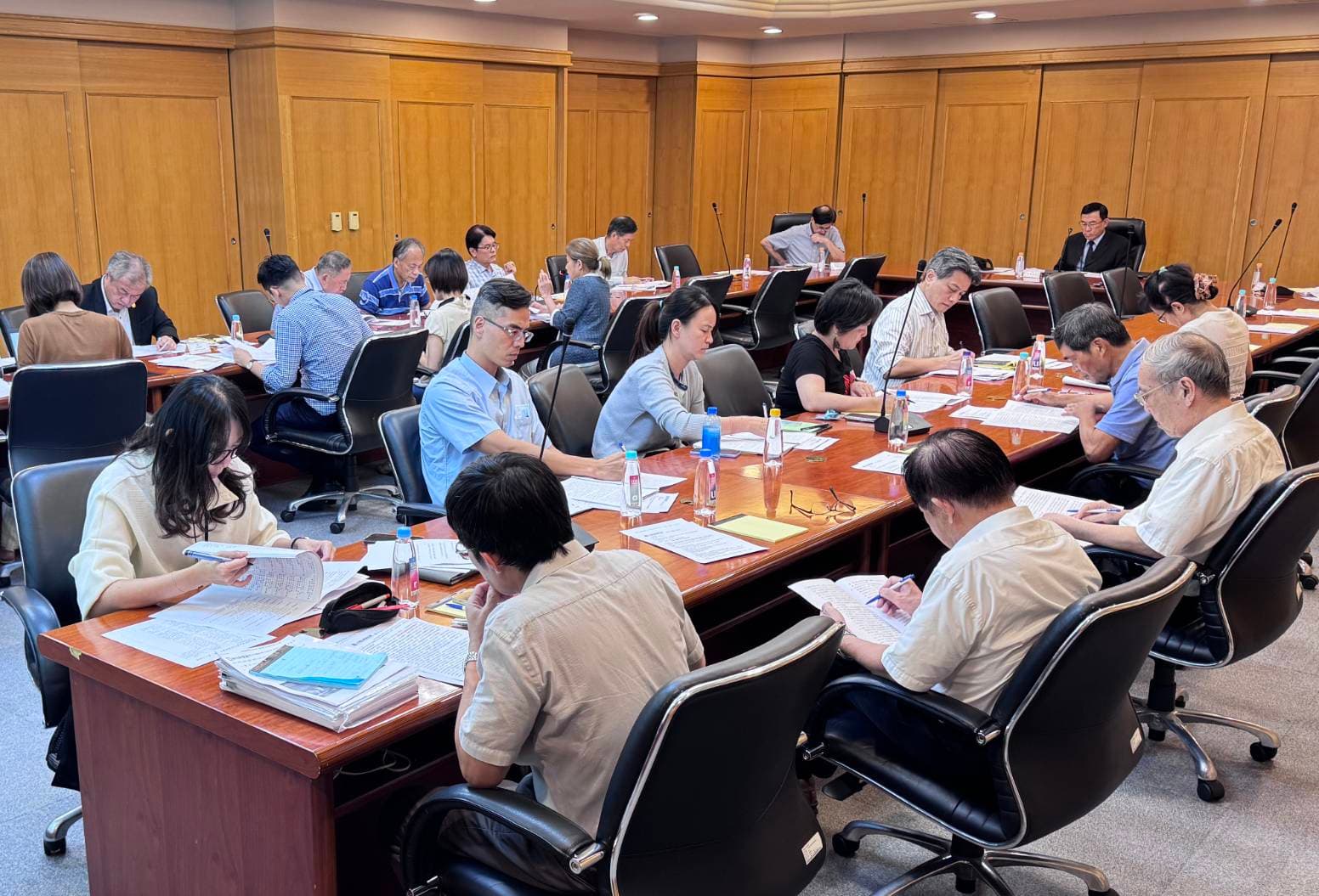 最高檢察署在下午4時由檢察總長邢泰釗召開因應會議，就憲法法庭判決內容將依相關法律規定妥速辦理。（最高檢提供）