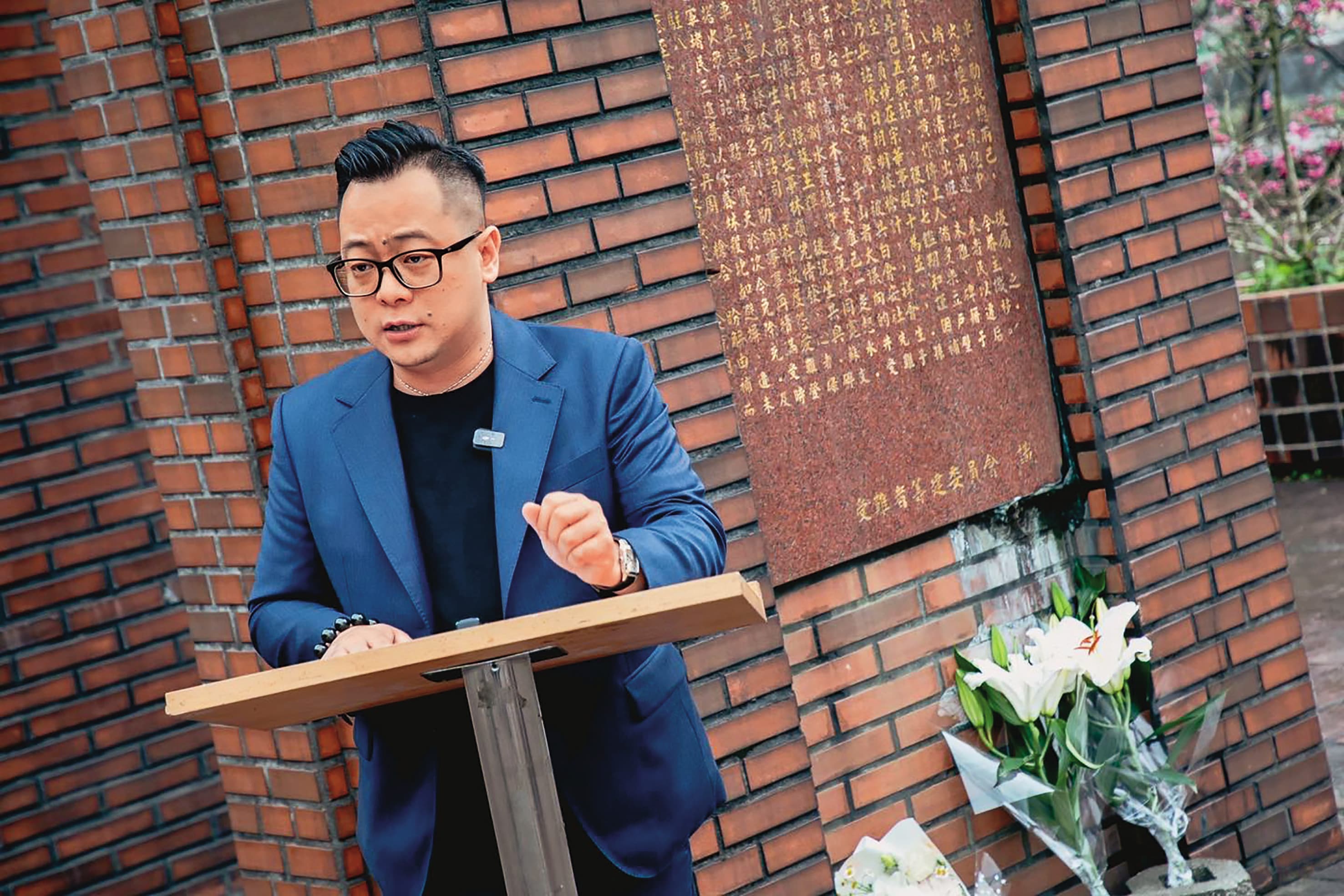 基隆市議長童子瑋認為市府需要將鴨子船的財政規劃說清楚。（翻攝童子瑋臉書）