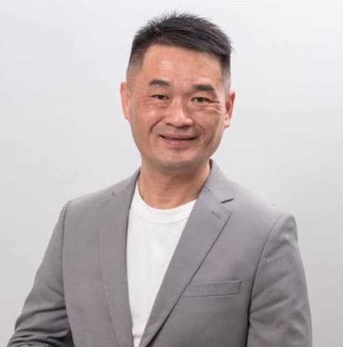 台中市市議員候選人鄭伯其涉嫌以高價燕窩禮盒賄選。(翻攝臉書)