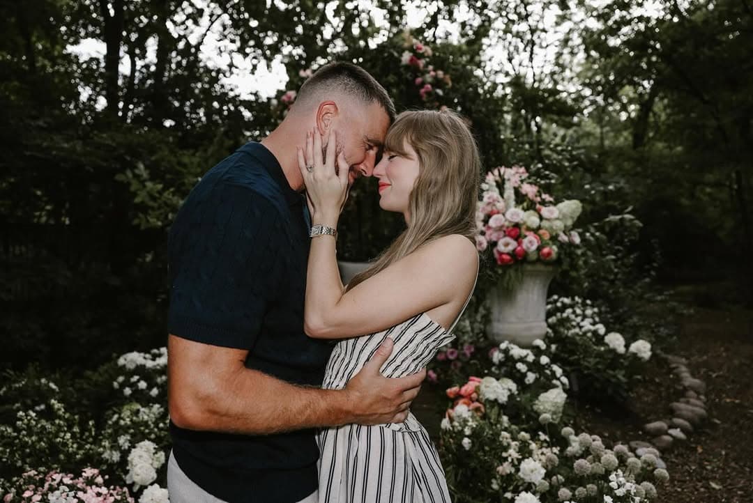 泰勒絲26日宣布與凱爾西訂婚，普天同慶。（翻攝taylorswift IG）