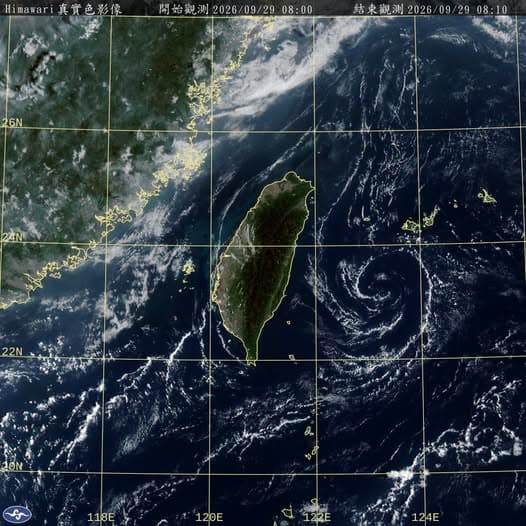 台灣萬里無雲圖曝光。（翻攝自鄭明典臉書）