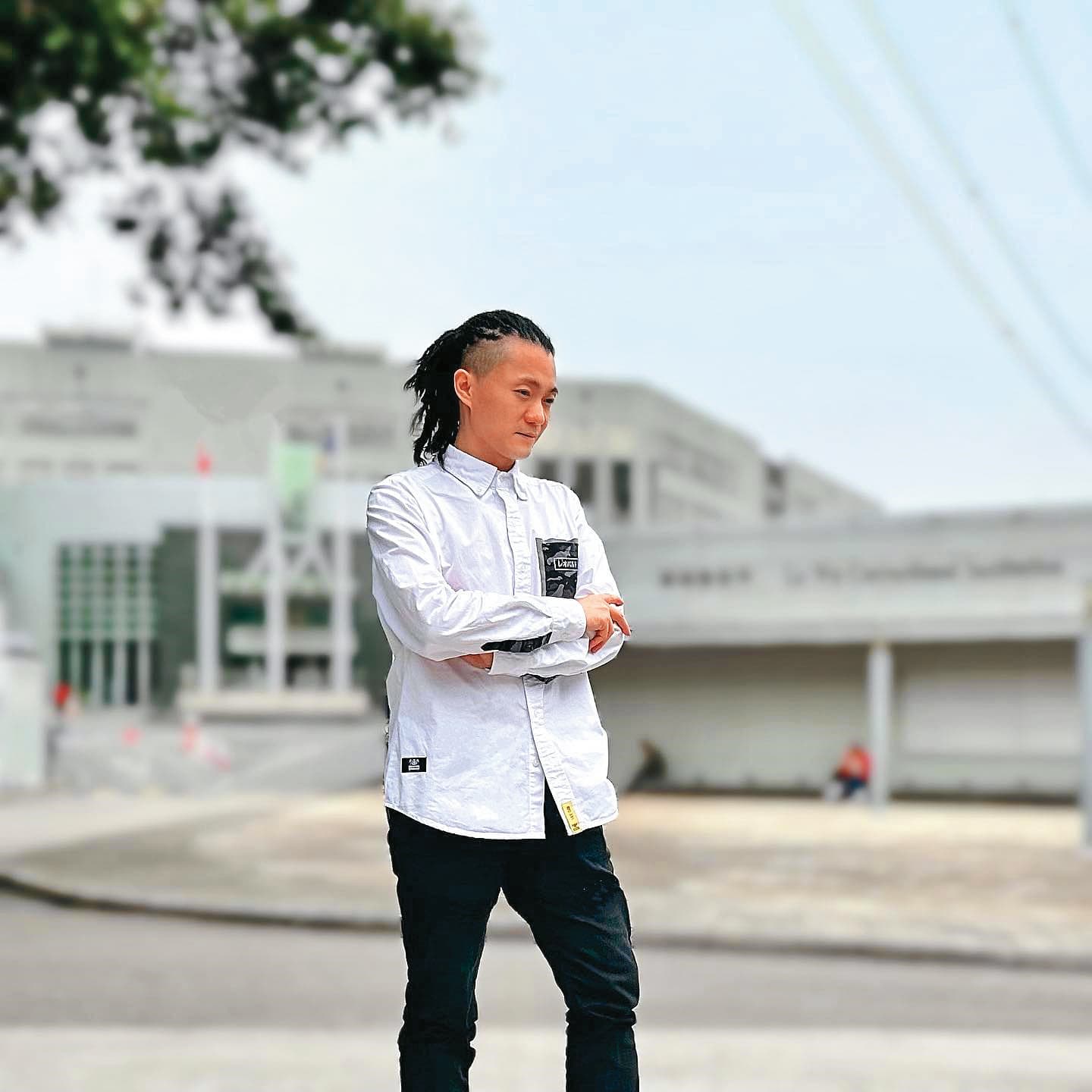潘慶章現為香港「藝人之家」主任牧師，年輕時曾因故坐牢多年。（翻攝自潘慶章臉書）