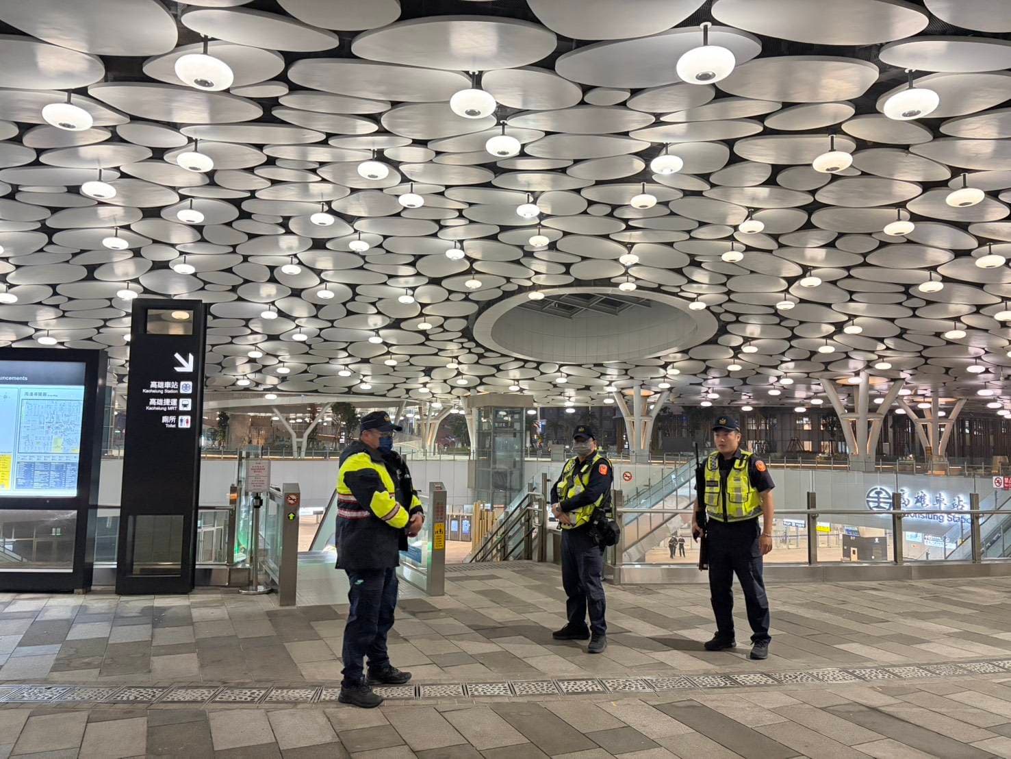 為防北捷事件也在高雄發生，陳其邁在第一時間指示要求強化安全維護作為。（翻攝自陳其邁臉書）