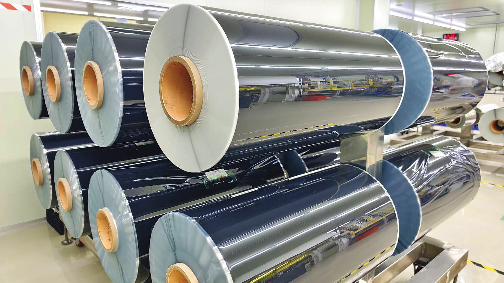 碩正FOPLP用離型膜大卷未分條製成品。